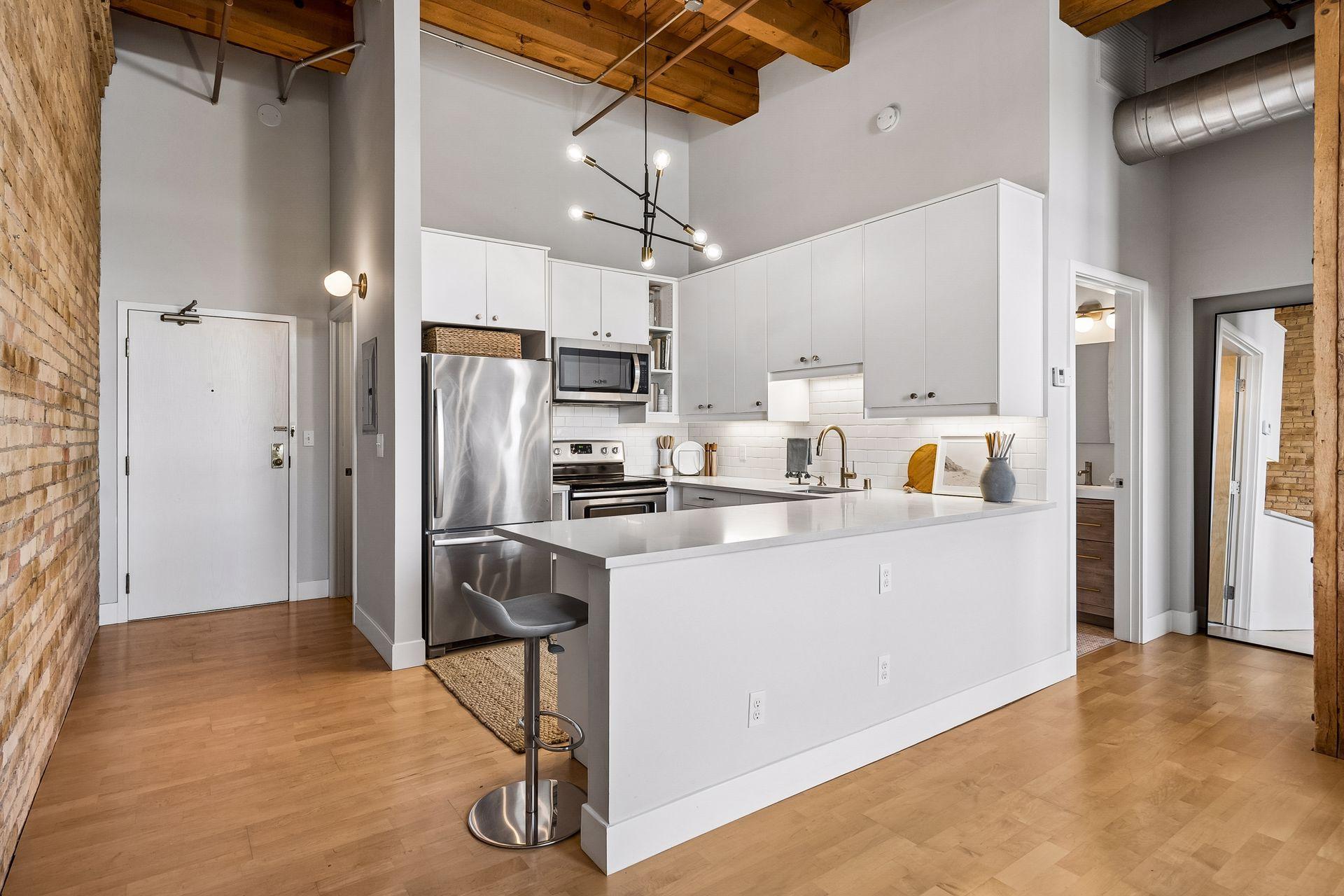 View of Residential at 400 1st Street #304, Minneapolis MN 55401, Minneapolis (6 of 30) - Mike Wilen | Minnesota Team Real Estate