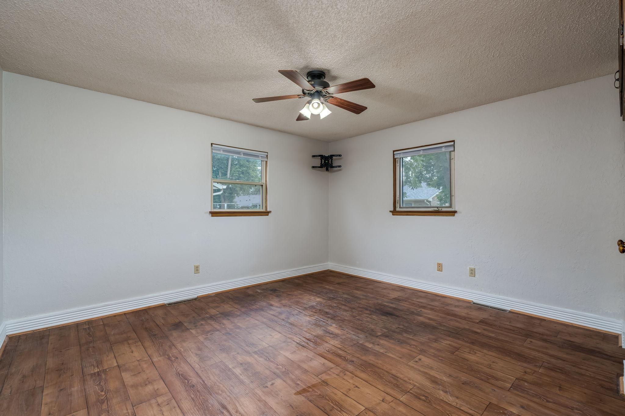 View of Residential at 105 Jay Street, Le Sueur MN 56058, Le Sueur (12 of 26) - Mike Wilen | Minnesota Team Real Estate