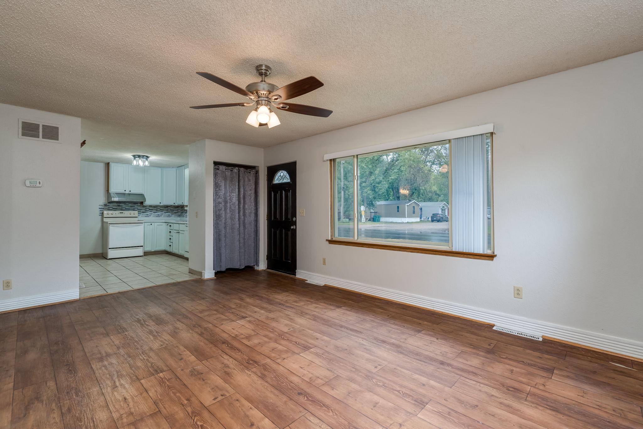 View of Residential at 105 Jay Street, Le Sueur MN 56058, Le Sueur (8 of 26) - Mike Wilen | Minnesota Team Real Estate