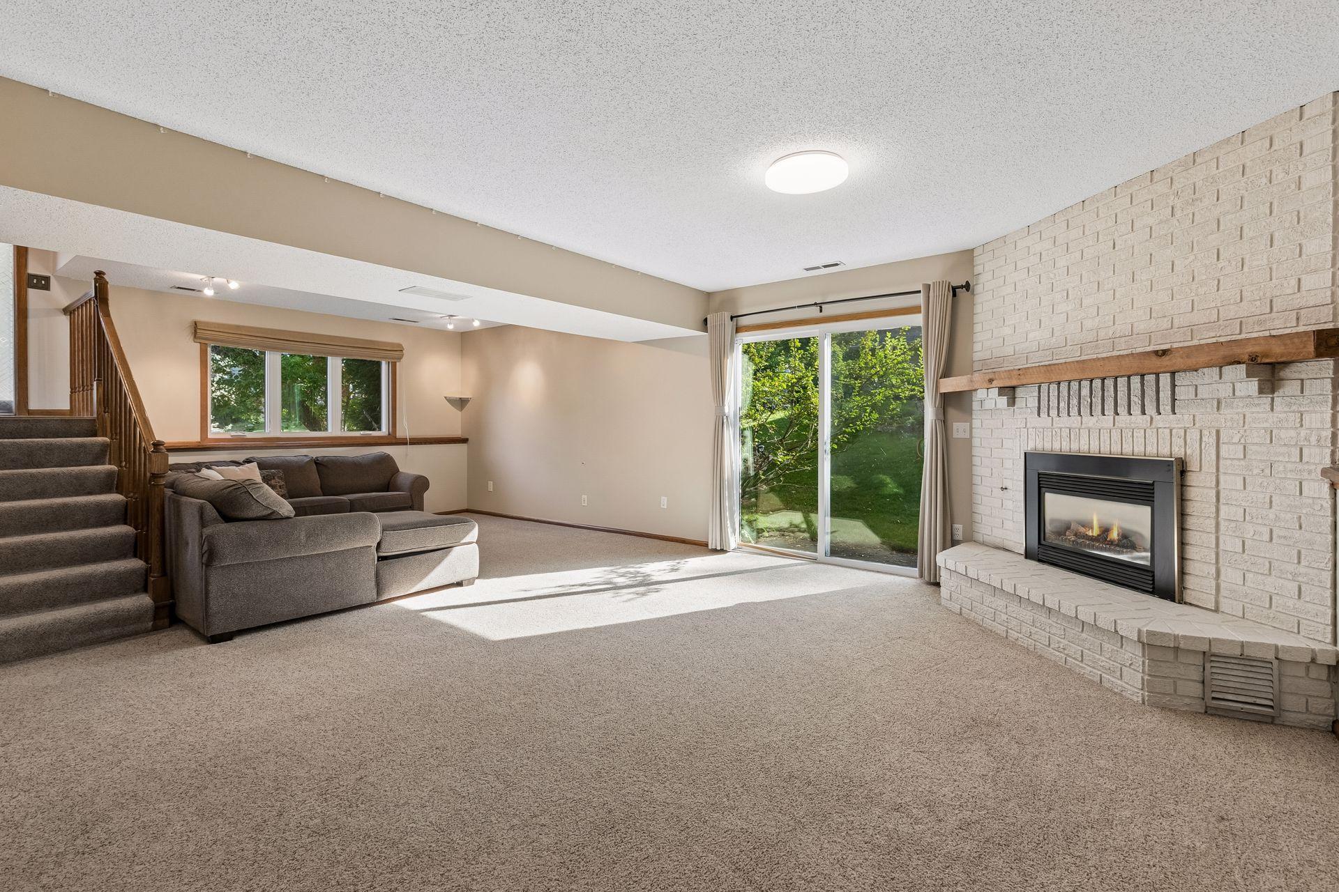 View of Residential at 7890 Upper 139th Court, Apple Valley MN 55124, Apple Valley (17 of 28) - Mike Wilen | Minnesota Team Real Estate
