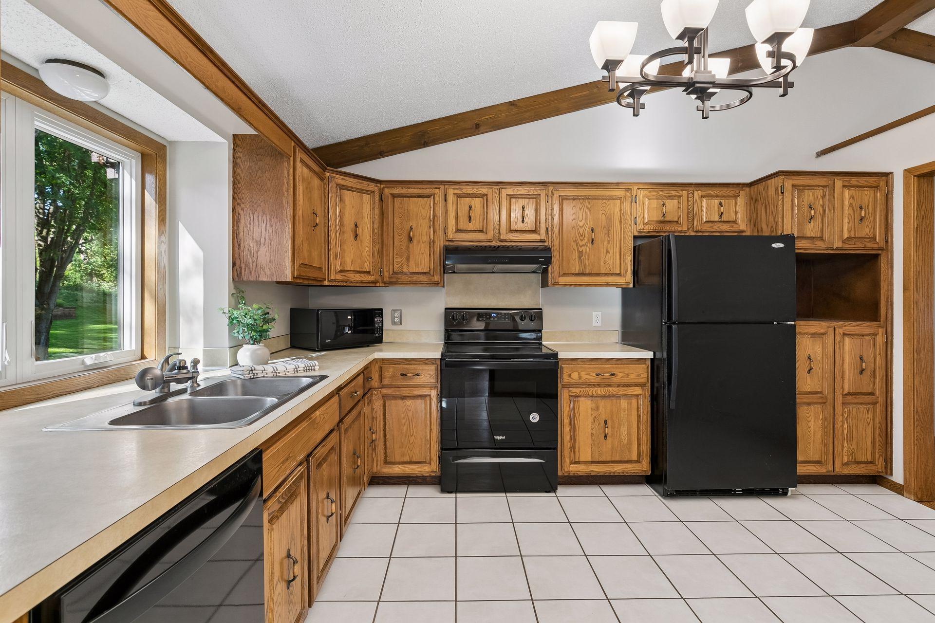 View of Residential at 7890 Upper 139th Court, Apple Valley MN 55124, Apple Valley (5 of 28) - Mike Wilen | Minnesota Team Real Estate