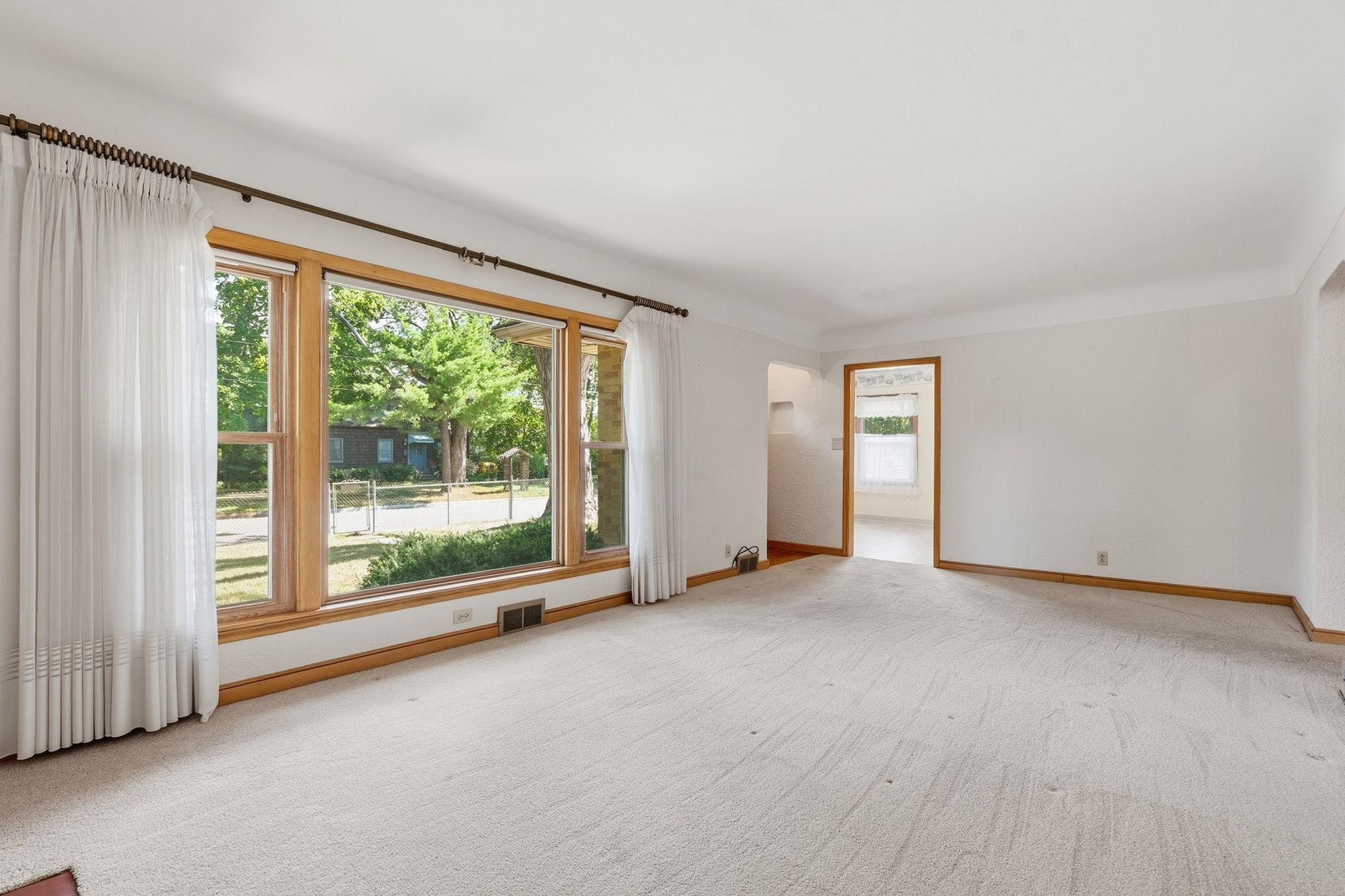 View of Residential at 4725 Krech Avenue, White Bear Lake MN 55110, White Bear Lake (7 of 27) - Mike Wilen | Minnesota Team Real Estate