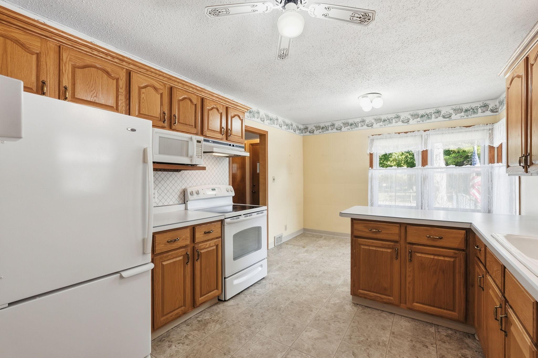 View of Residential at 4725 Krech Avenue, White Bear Lake MN 55110, White Bear Lake (12 of 27) - Mike Wilen | Minnesota Team Real Estate