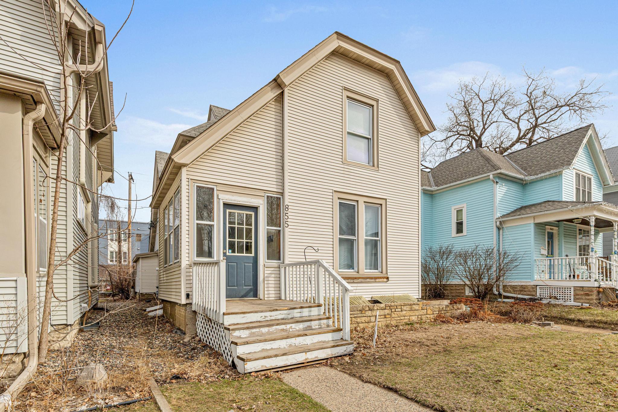 View of Residential Income at 855 Hague Avenue, Saint Paul MN 55104, Saint Paul (21 of 25) - Mike Wilen | Minnesota Team Real Estate