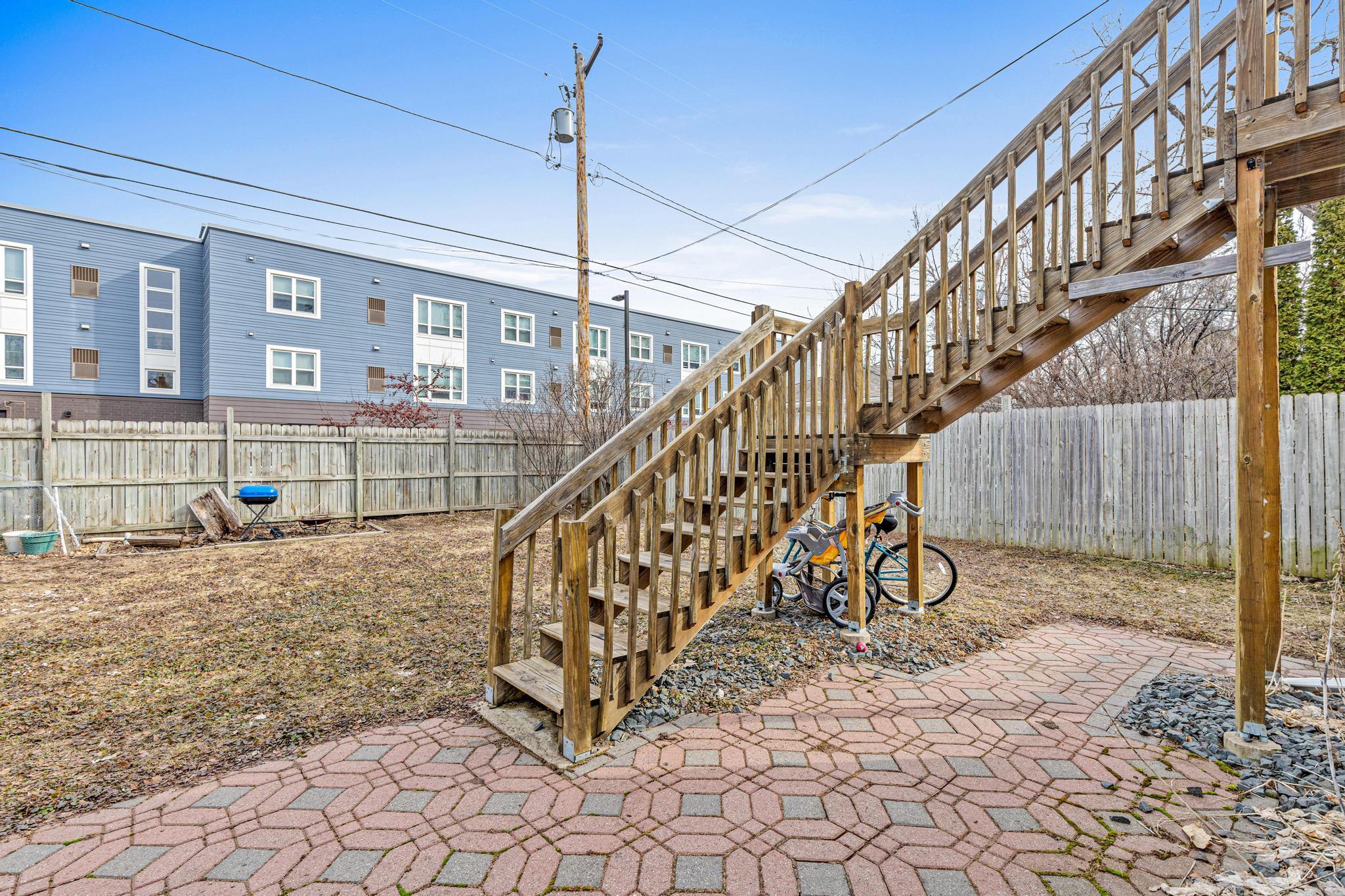 View of Residential Income at 855 Hague Avenue, Saint Paul MN 55104, Saint Paul (24 of 25) - Mike Wilen | Minnesota Team Real Estate