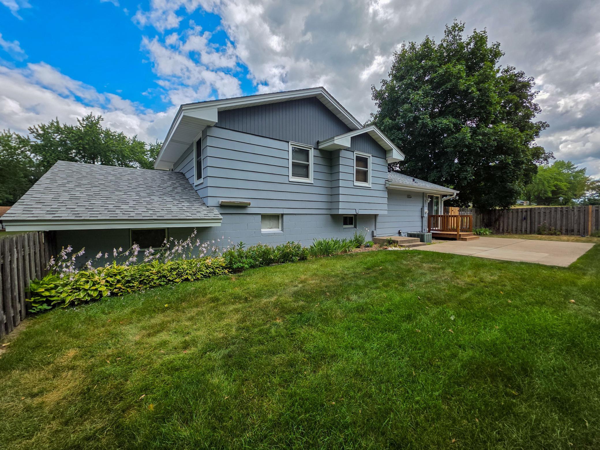 View of Residential at 5033 Overlook Drive, Bloomington MN 55437, Bloomington (18 of 19) - Mike Wilen | Minnesota Team Real Estate