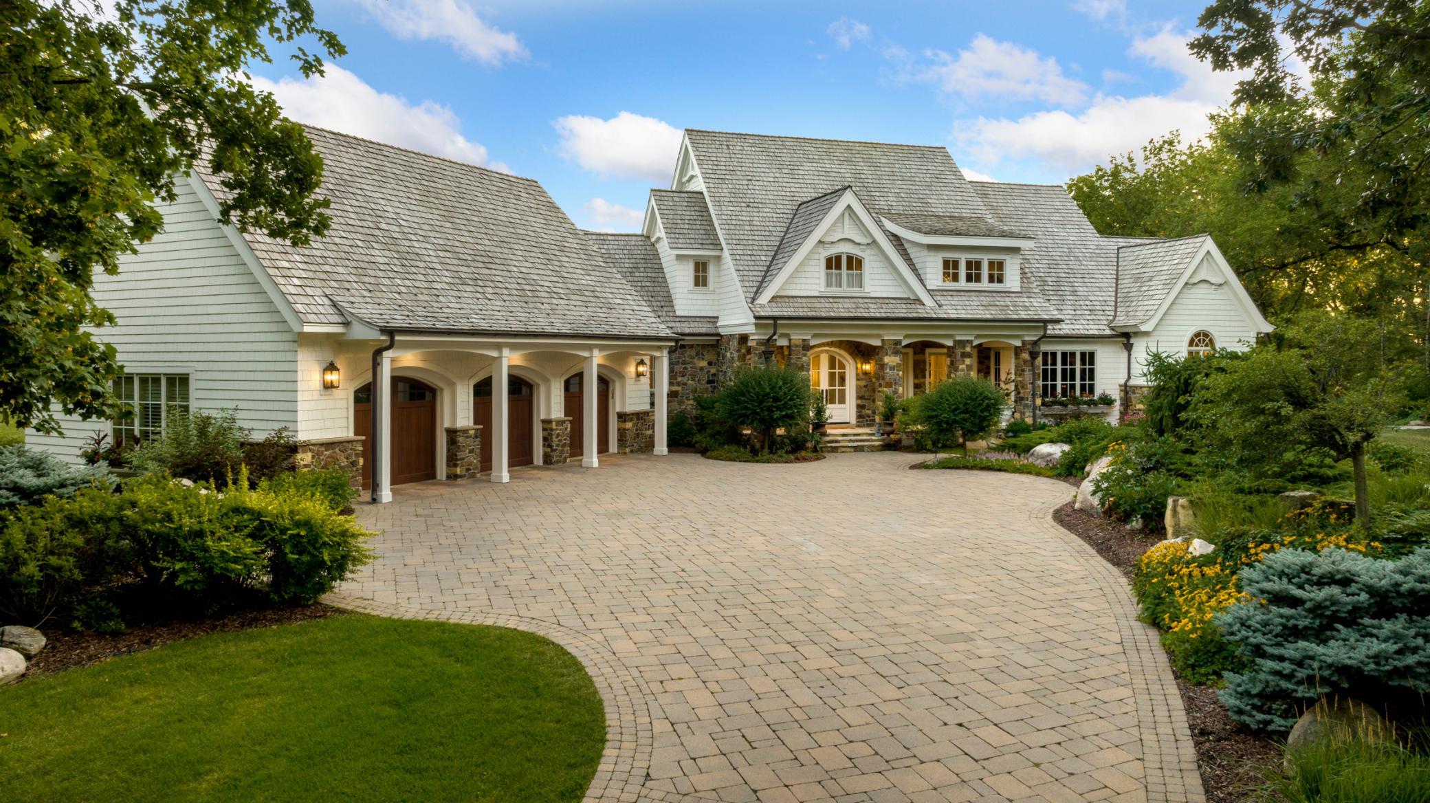 View of Residential at 7317 Auto Club Road, Bloomington MN 55438, Bloomington (4 of 23) - Mike Wilen | Minnesota Team Real Estate