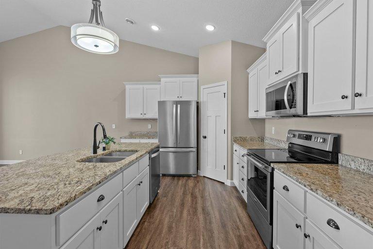 View of Residential at 6102 Quenroe Avenue, Otsego MN 55330, Otsego (17 of 40) - Mike Wilen | Minnesota Team Real Estate