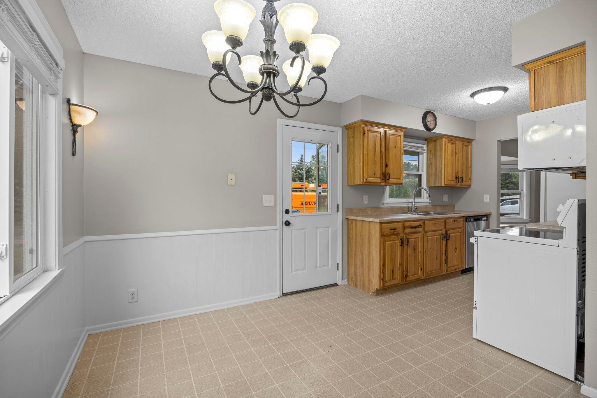 View of Residential at 7001 Fremont Avenue, Brooklyn Center MN 55430, Brooklyn Center (23 of 72) - Mike Wilen | Minnesota Team Real Estate