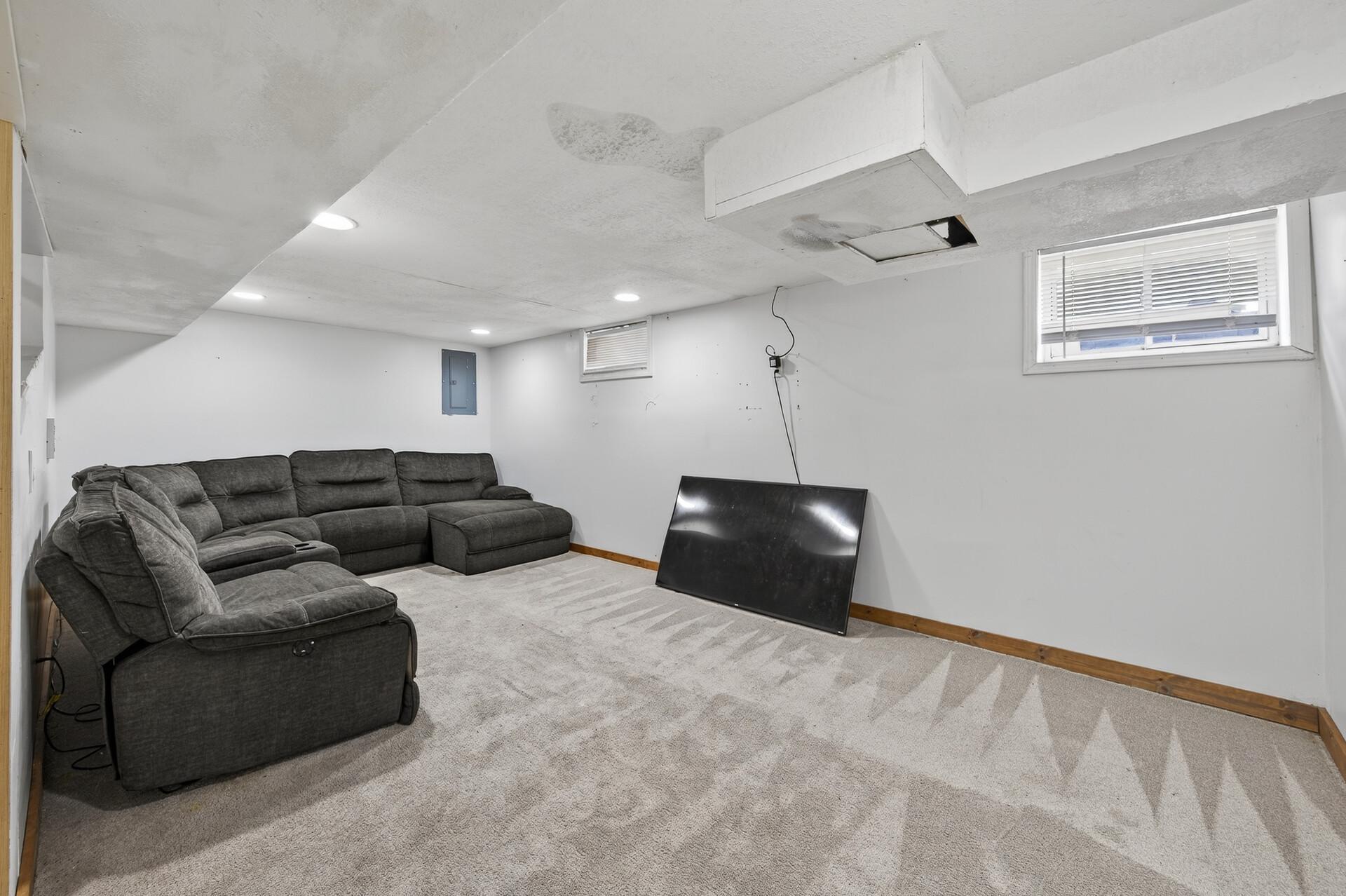 View of Residential at 242 Annapolis Street, West Saint Paul MN 55118, West Saint Paul (21 of 46) - Mike Wilen | Minnesota Team Real Estate