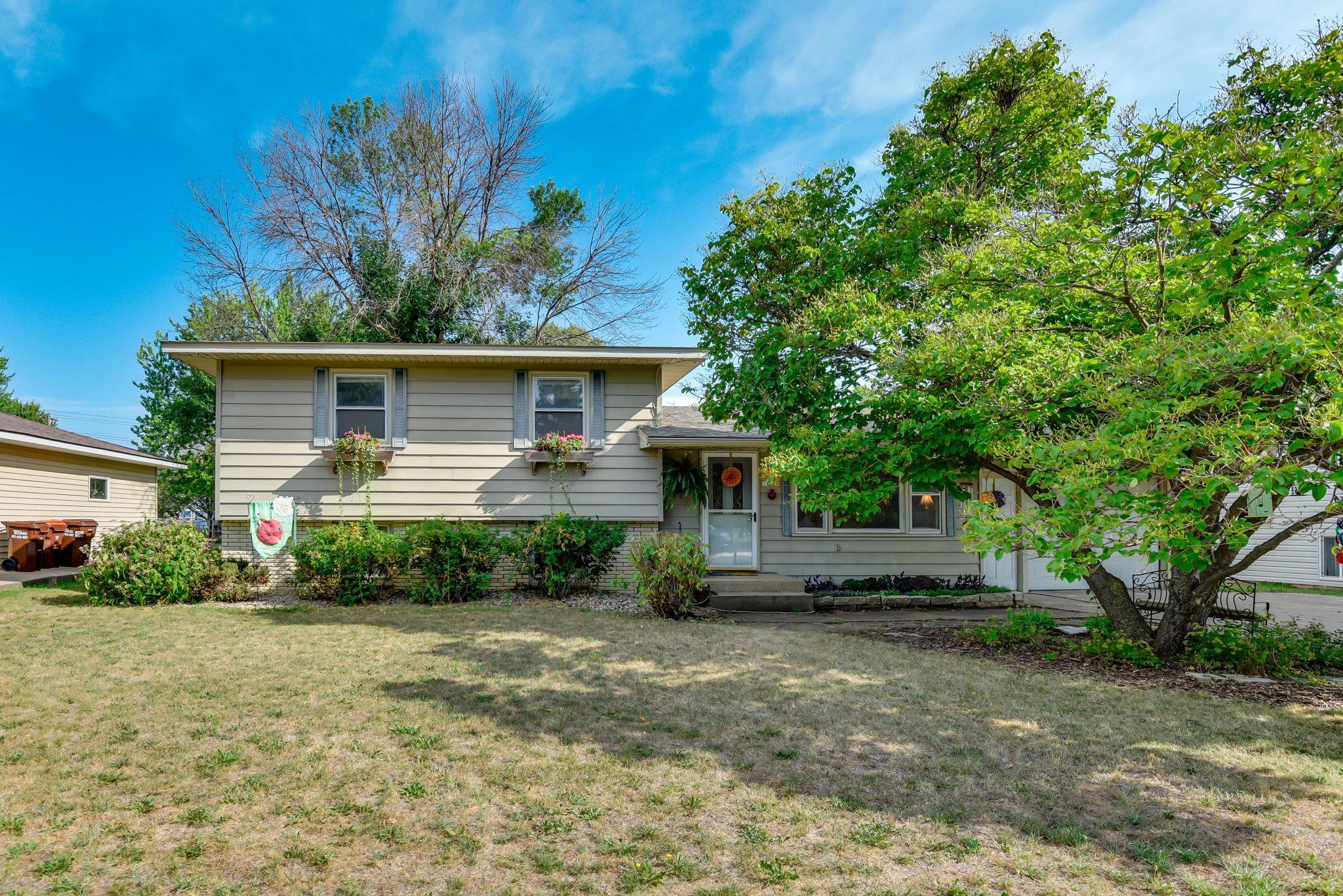 View of Single Family at 1024 15th Street, Hastings - Mike Wilen | Minnesota Team Real Estate