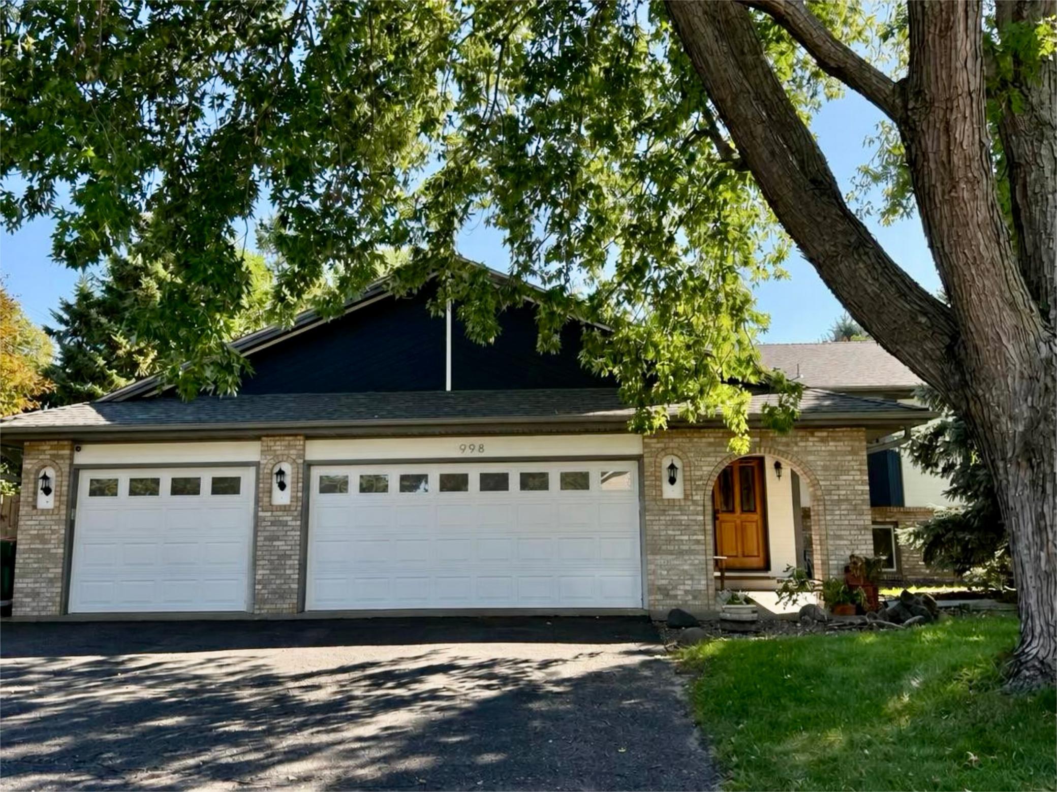View of Residential at 998 99th Lane, Blaine MN 55434, Blaine (2 of 34) - Mike Wilen | Minnesota Team Real Estate