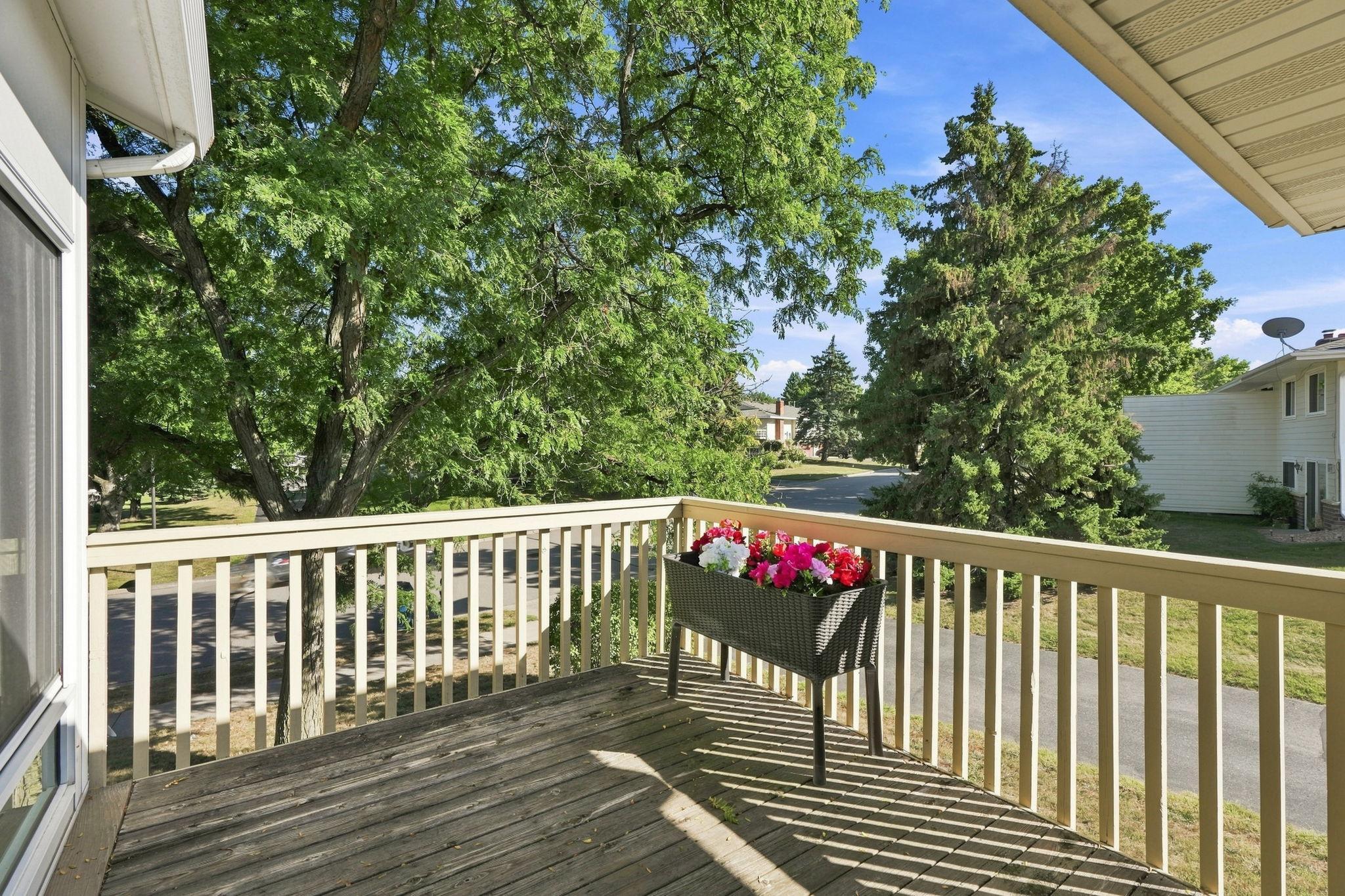 View of Residential at 10422 Decatur Avenue, Bloomington MN 55438, Bloomington (15 of 30) - Mike Wilen | Minnesota Team Real Estate
