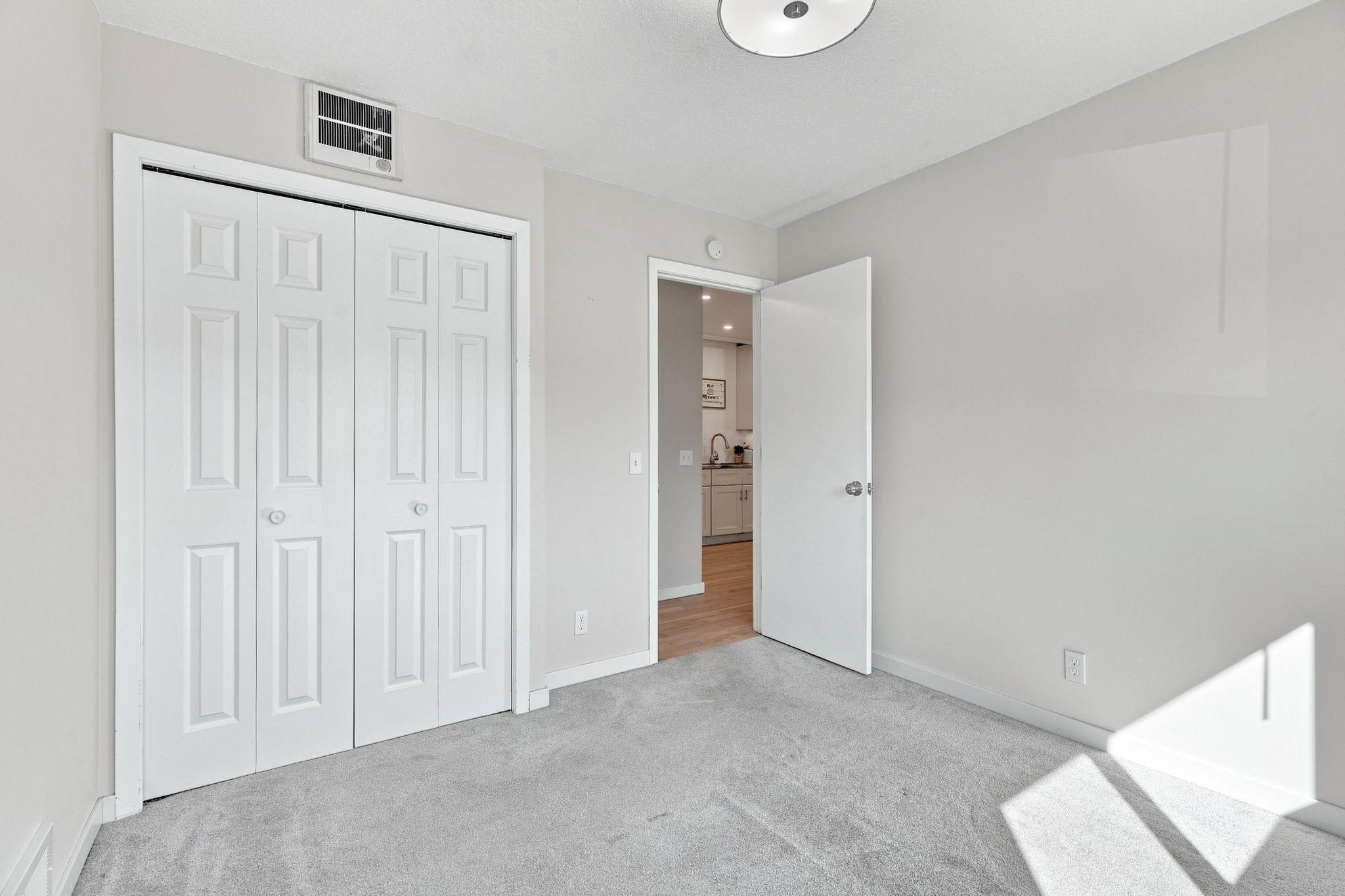 View of Residential at 10422 Decatur Avenue, Bloomington MN 55438, Bloomington (23 of 30) - Mike Wilen | Minnesota Team Real Estate