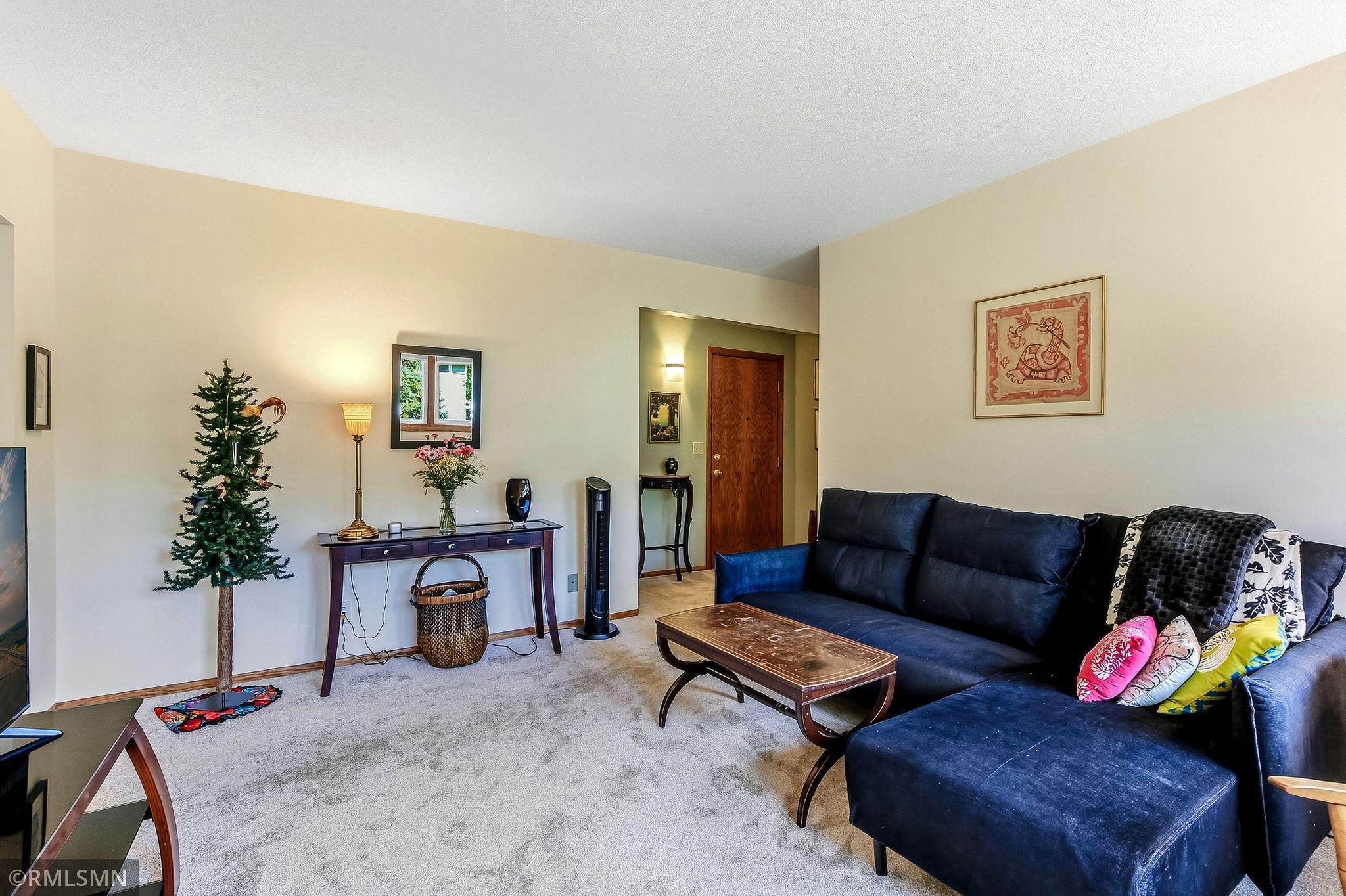 View of Residential Income at 5727 Goodrich Avenue, Saint Louis Park MN 55416, Saint Louis Park (40 of 53) - Mike Wilen | Minnesota Team Real Estate