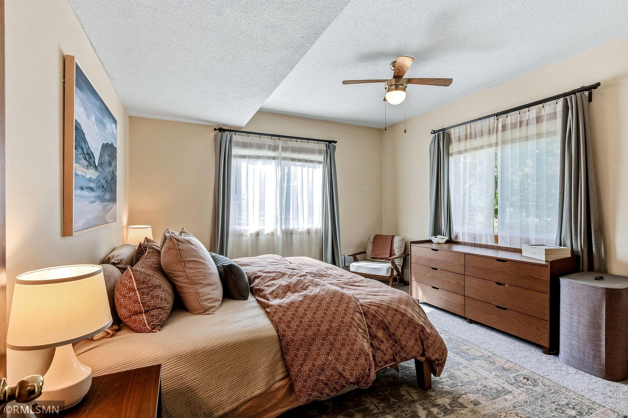 View of Residential Income at 5727 Goodrich Avenue, Saint Louis Park MN 55416, Saint Louis Park (24 of 53) - Mike Wilen | Minnesota Team Real Estate