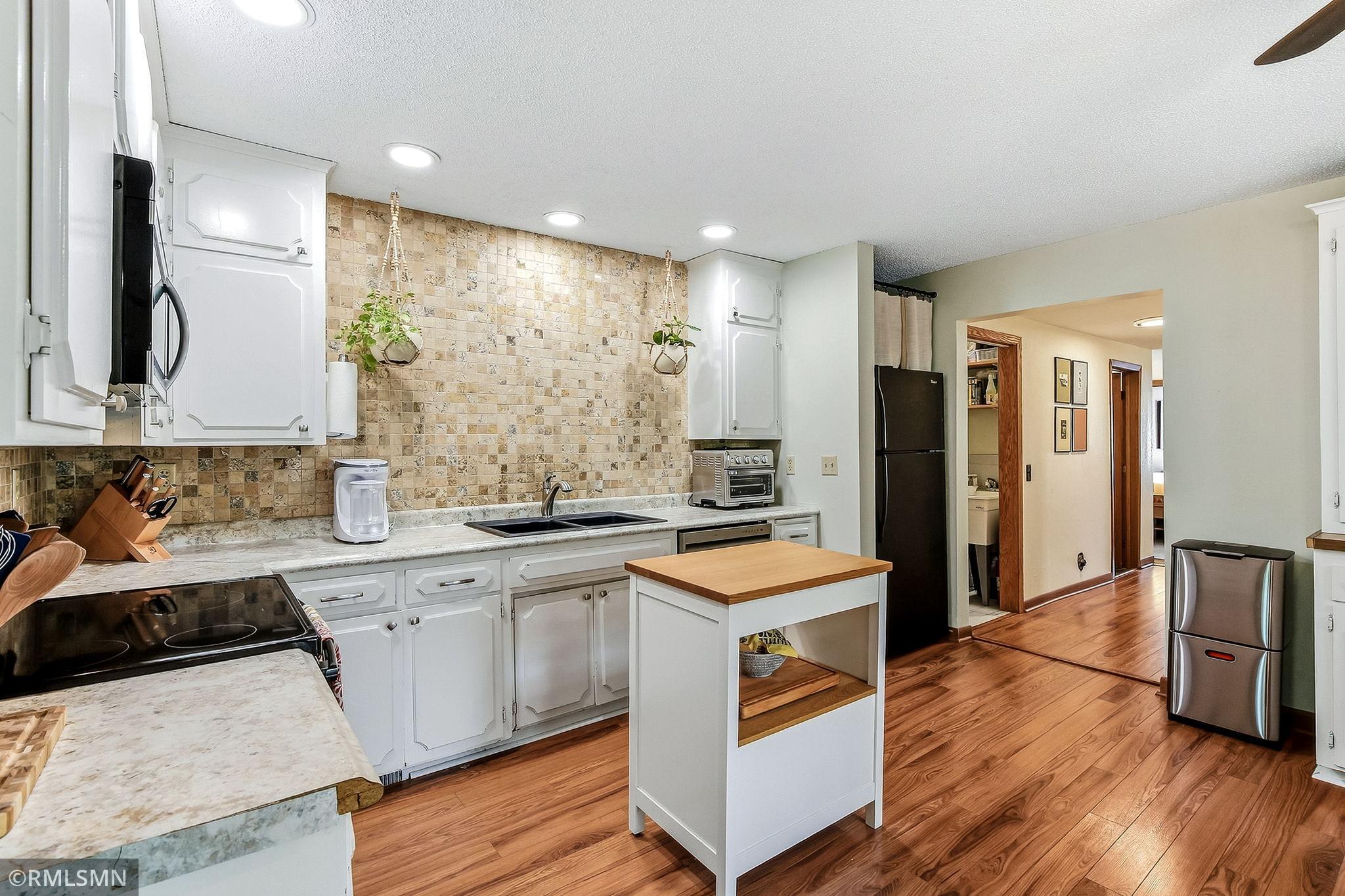 View of Residential Income at 5727 Goodrich Avenue, Saint Louis Park MN 55416, Saint Louis Park (13 of 53) - Mike Wilen | Minnesota Team Real Estate