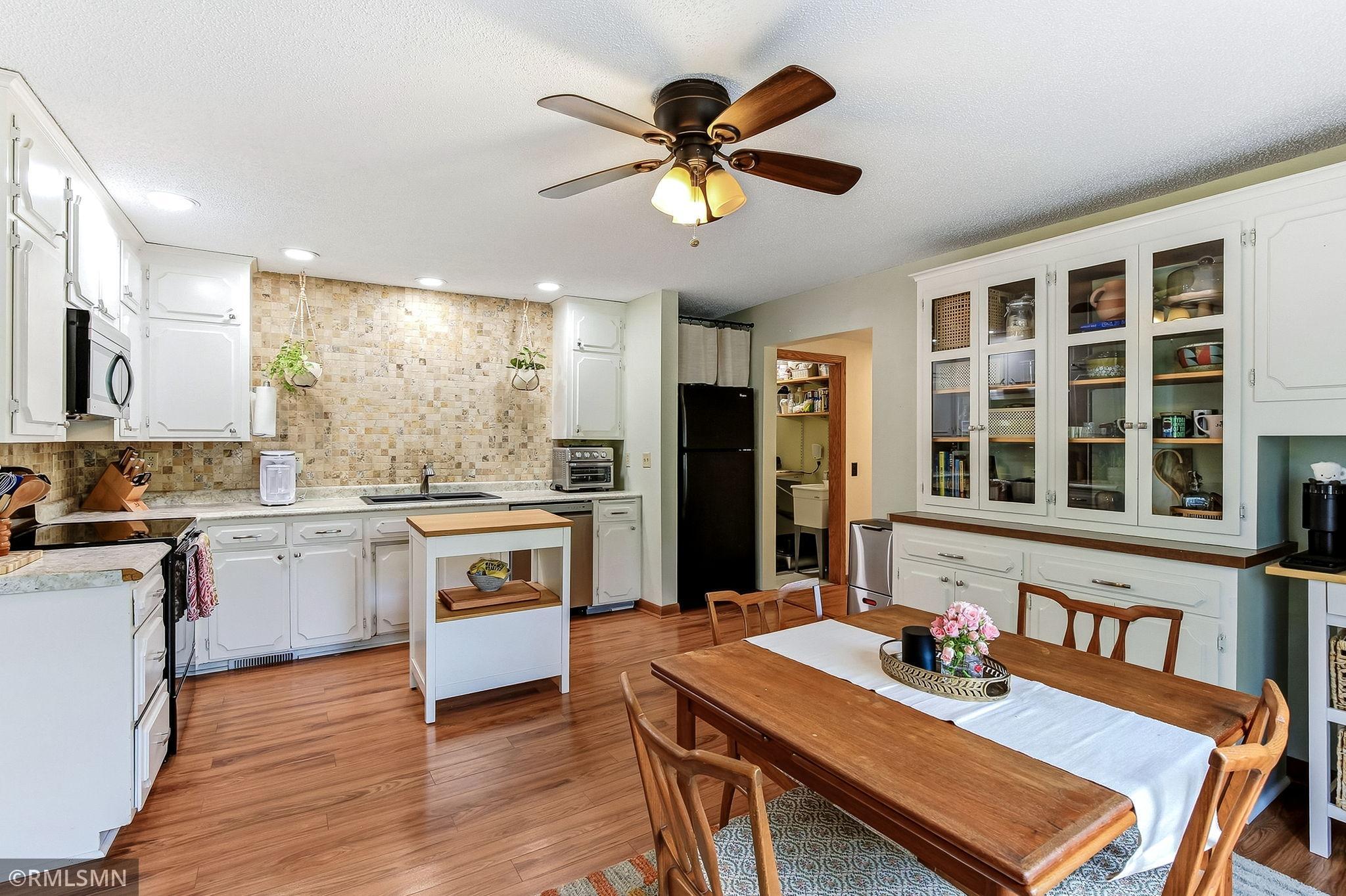 View of Residential Income at 5727 Goodrich Avenue, Saint Louis Park MN 55416, Saint Louis Park (11 of 53) - Mike Wilen | Minnesota Team Real Estate