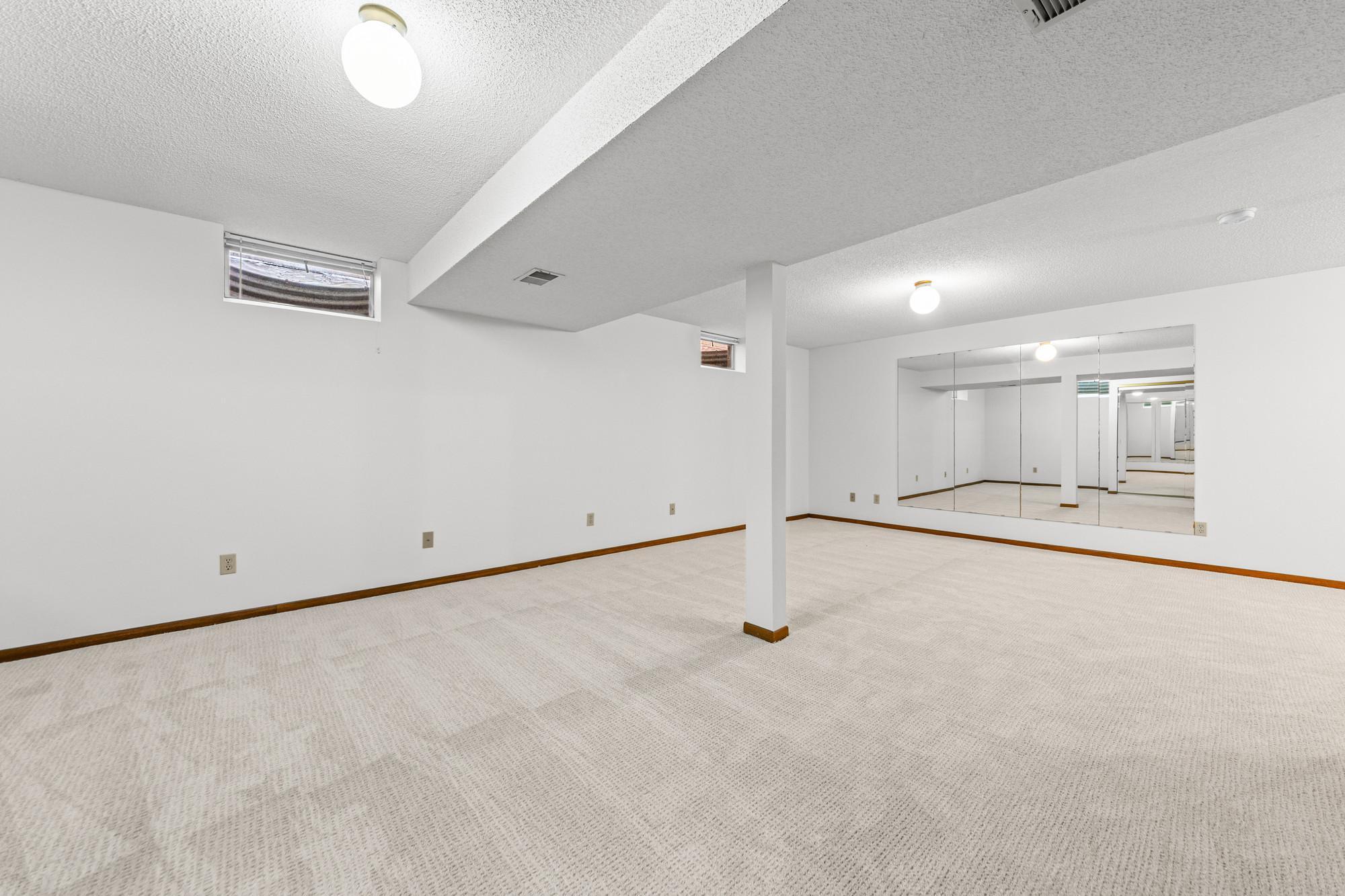 View of Residential at 10200 Quebec Avenue, Bloomington MN 55438, Bloomington (37 of 57) - Mike Wilen | Minnesota Team Real Estate