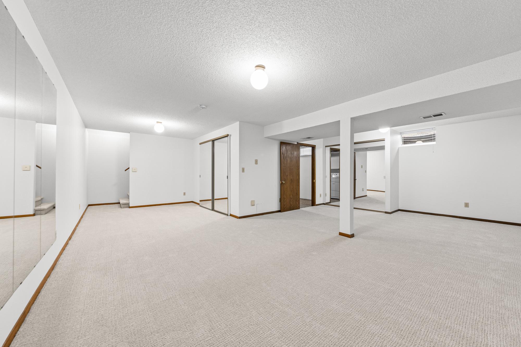View of Residential at 10200 Quebec Avenue, Bloomington MN 55438, Bloomington (38 of 57) - Mike Wilen | Minnesota Team Real Estate