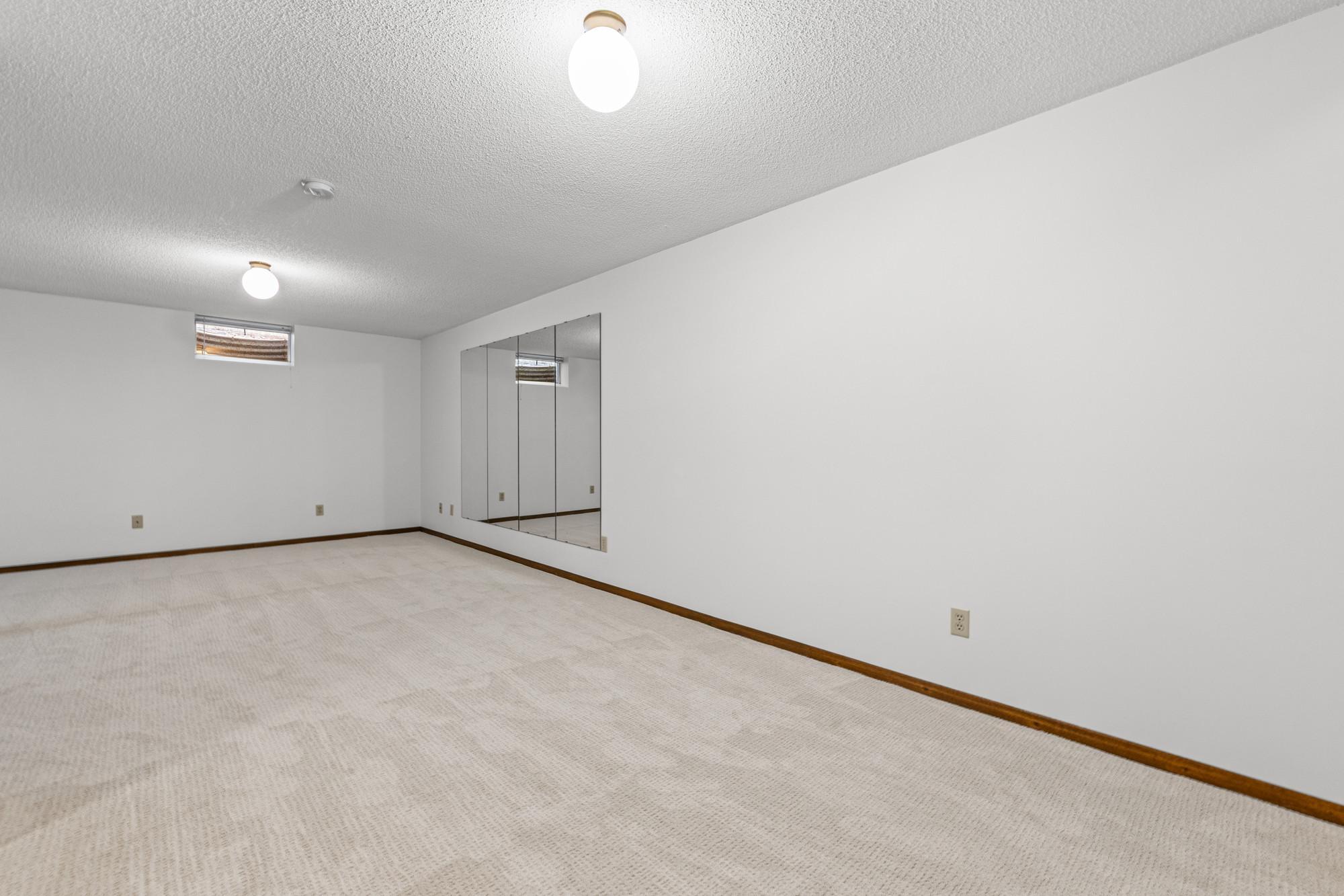 View of Residential at 10200 Quebec Avenue, Bloomington MN 55438, Bloomington (35 of 57) - Mike Wilen | Minnesota Team Real Estate