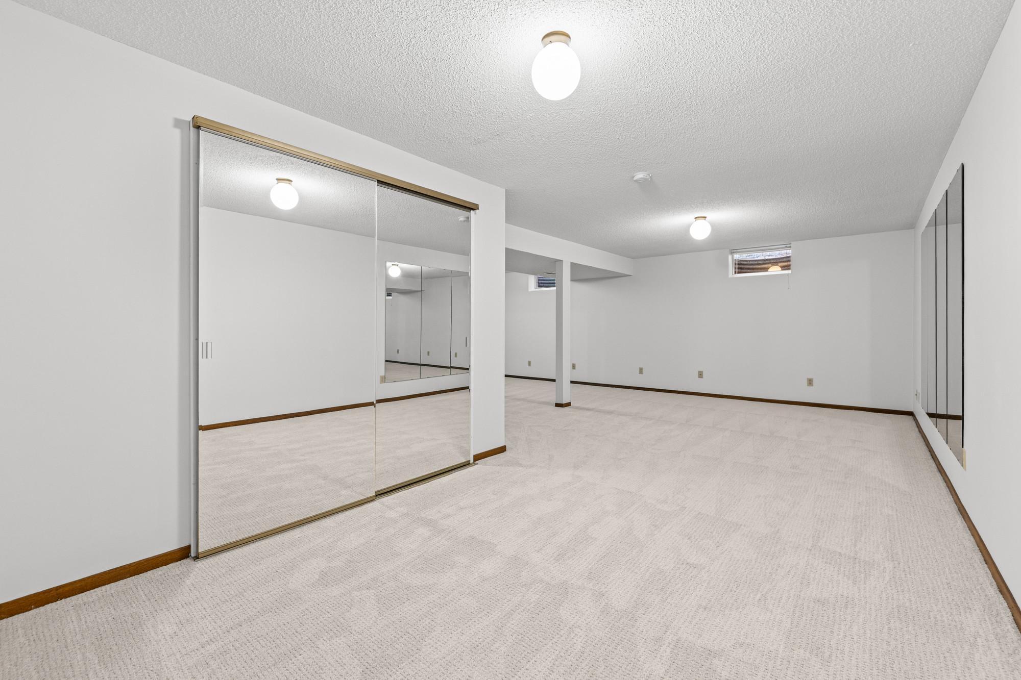 View of Residential at 10200 Quebec Avenue, Bloomington MN 55438, Bloomington (34 of 57) - Mike Wilen | Minnesota Team Real Estate
