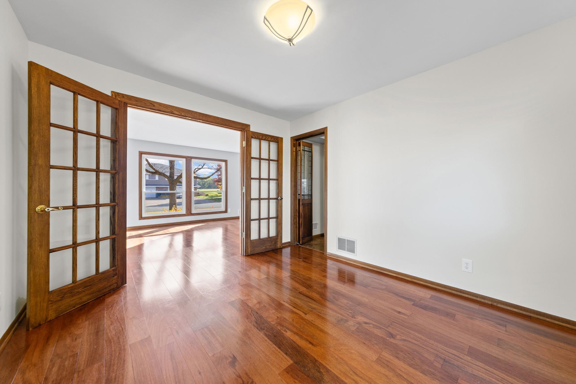 View of Residential at 10200 Quebec Avenue, Bloomington MN 55438, Bloomington (16 of 57) - Mike Wilen | Minnesota Team Real Estate
