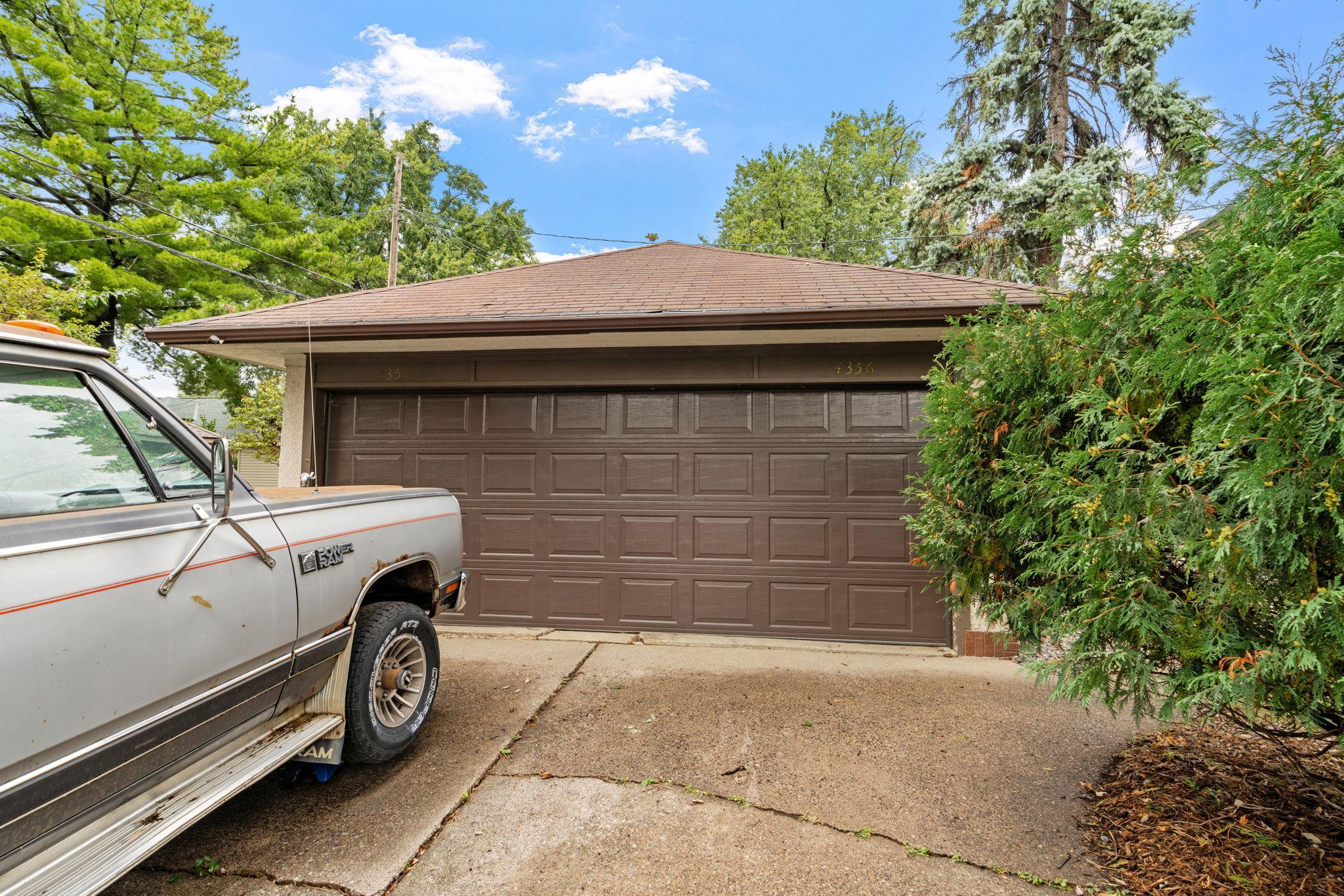 View of Residential Income at 4354 Harriet Avenue, Minneapolis MN 55409, Minneapolis (50 of 57) - Mike Wilen | Minnesota Team Real Estate