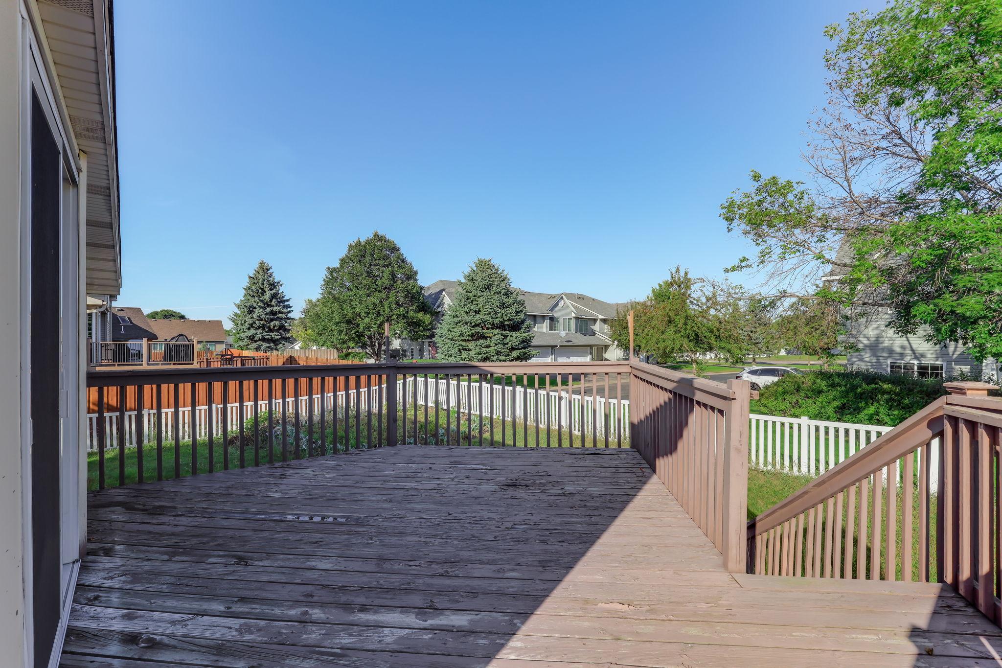 View of Residential at 11012 Edgewood Avenue, Champlin MN 55316, Champlin (26 of 33) - Mike Wilen | Minnesota Team Real Estate