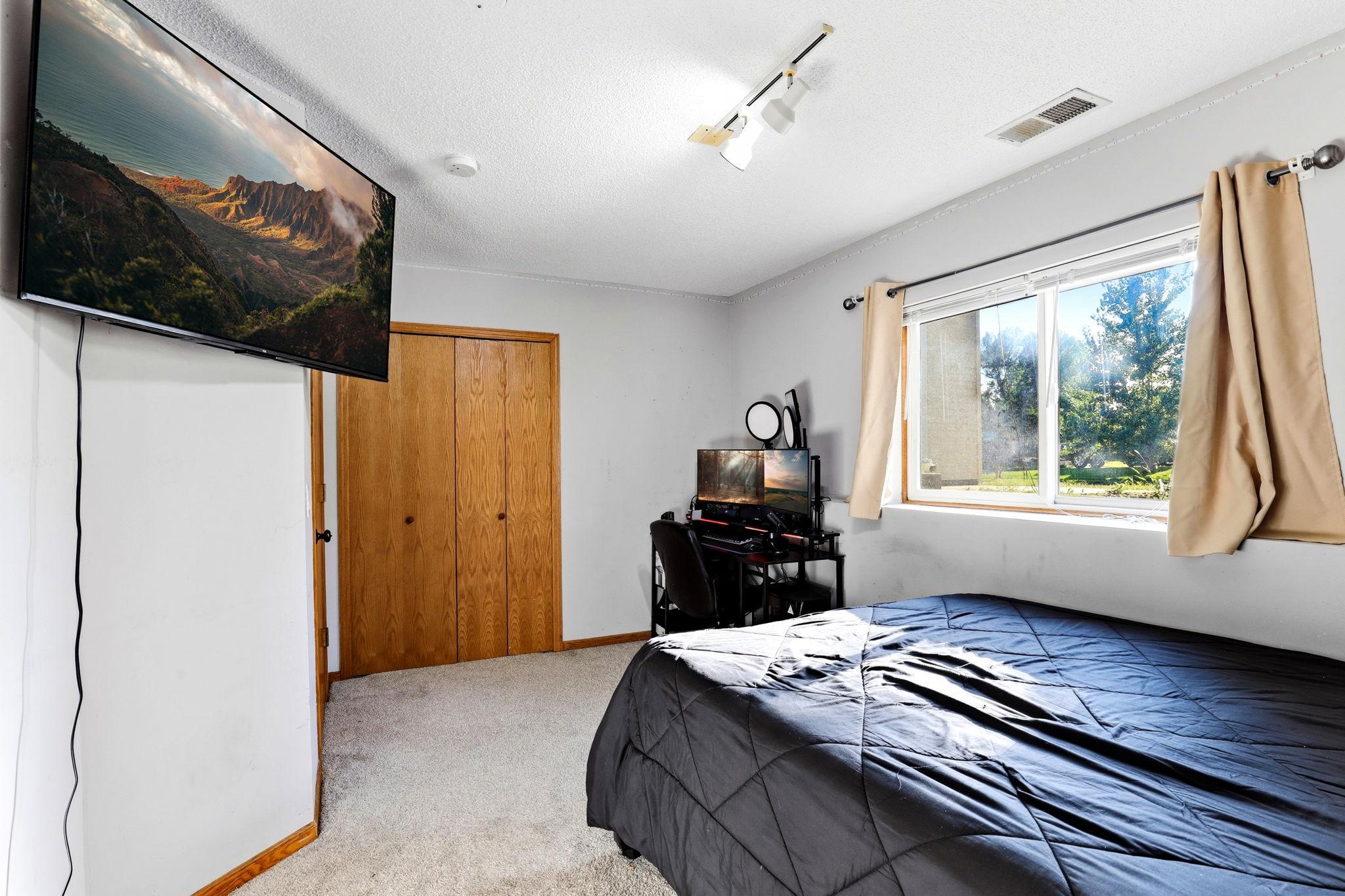 View of Residential at 11012 Edgewood Avenue, Champlin MN 55316, Champlin (23 of 33) - Mike Wilen | Minnesota Team Real Estate