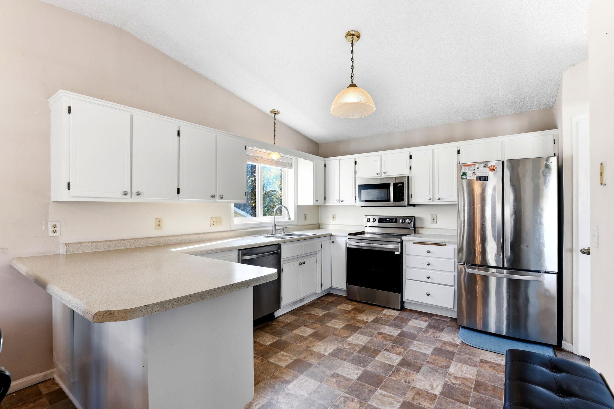 View of Residential at 11012 Edgewood Avenue, Champlin MN 55316, Champlin (11 of 33) - Mike Wilen | Minnesota Team Real Estate