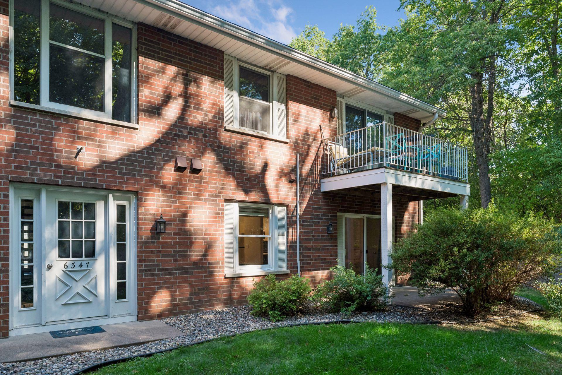 View of Residential at 6347 Alderwood Circle #B, Woodbury MN 55125, Woodbury (19 of 21) - Mike Wilen | Minnesota Team Real Estate