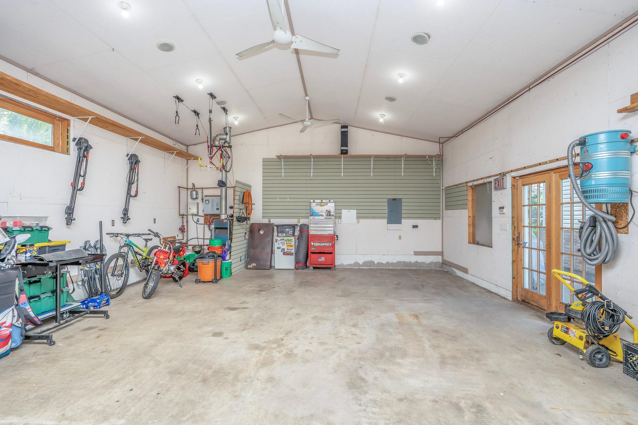 View of Residential at 1554 Burns Avenue, Saint Paul MN 55106, Saint Paul (33 of 36) - Mike Wilen | Minnesota Team Real Estate