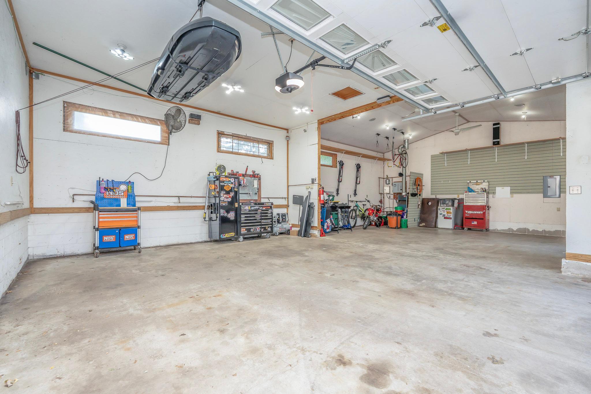 View of Residential at 1554 Burns Avenue, Saint Paul MN 55106, Saint Paul (32 of 36) - Mike Wilen | Minnesota Team Real Estate