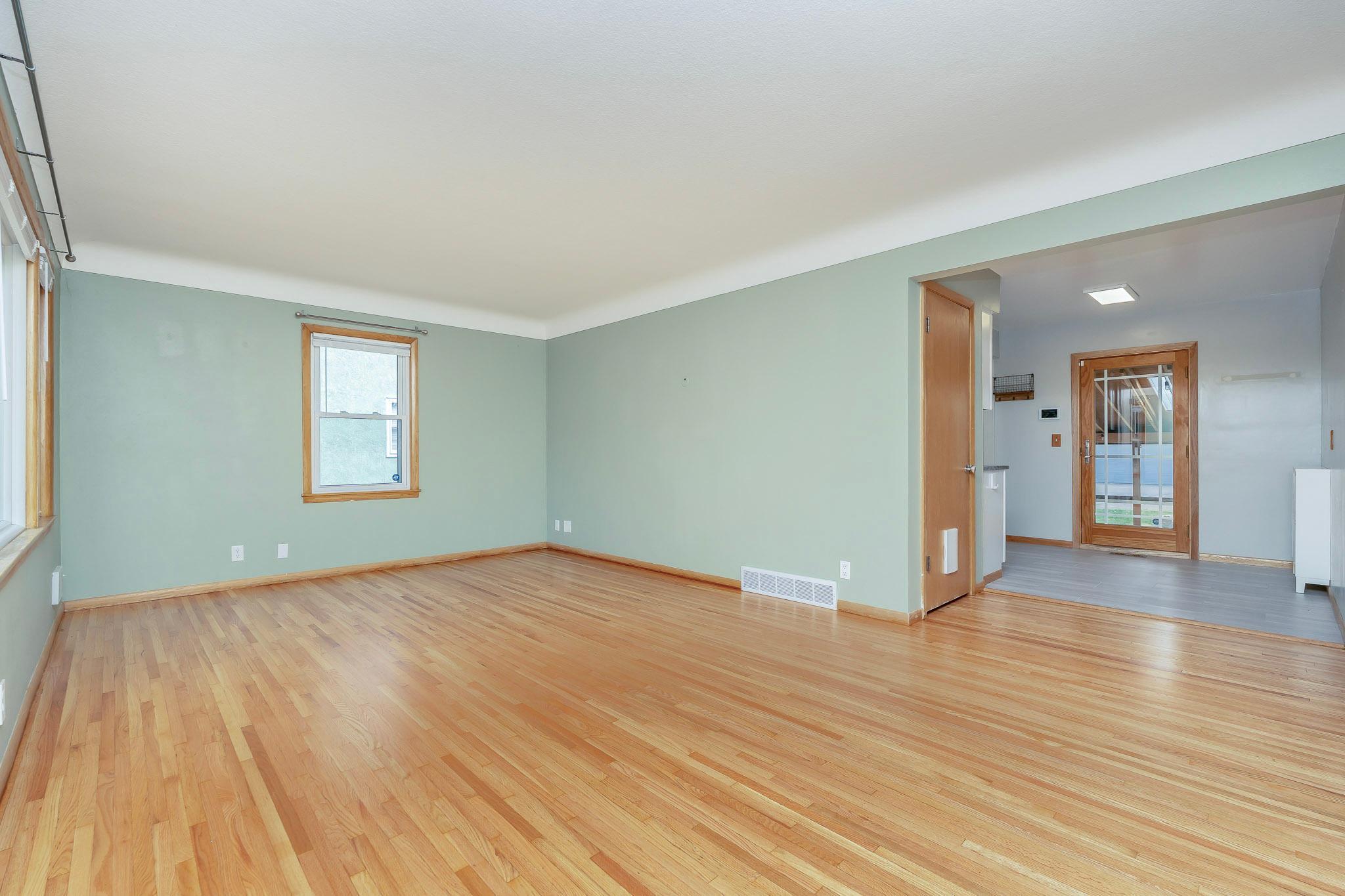 View of Residential at 1554 Burns Avenue, Saint Paul MN 55106, Saint Paul (12 of 36) - Mike Wilen | Minnesota Team Real Estate