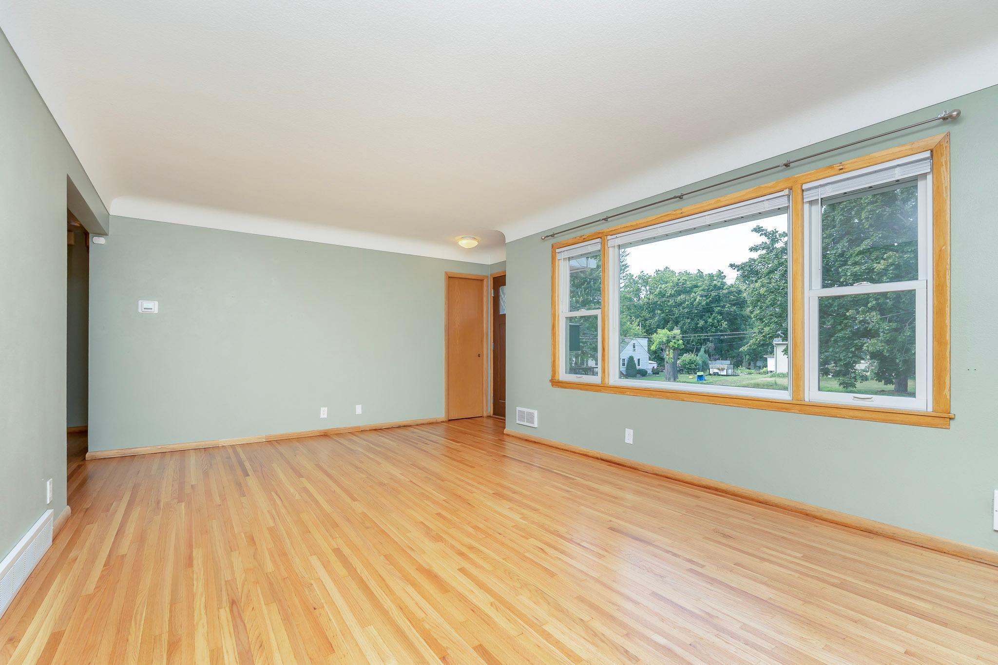 View of Residential at 1554 Burns Avenue, Saint Paul MN 55106, Saint Paul (13 of 36) - Mike Wilen | Minnesota Team Real Estate