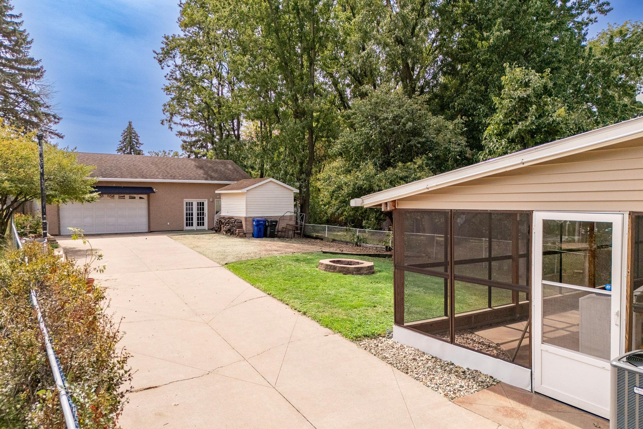 View of Residential at 1554 Burns Avenue, Saint Paul MN 55106, Saint Paul (3 of 36) - Mike Wilen | Minnesota Team Real Estate