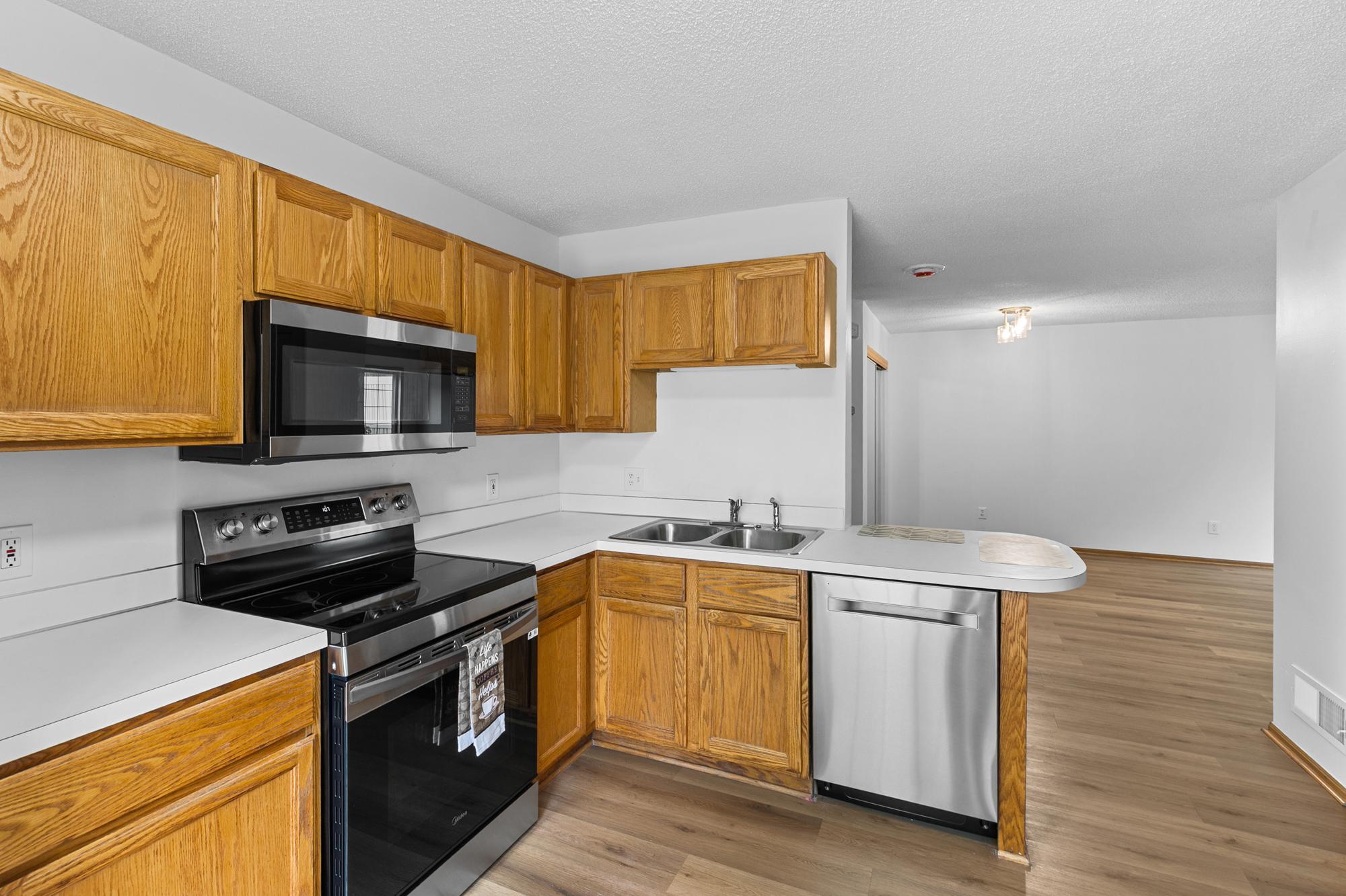 View of Residential at 502 Mariner Way, Woodbury MN 55129, Woodbury (17 of 27) - Mike Wilen | Minnesota Team Real Estate
