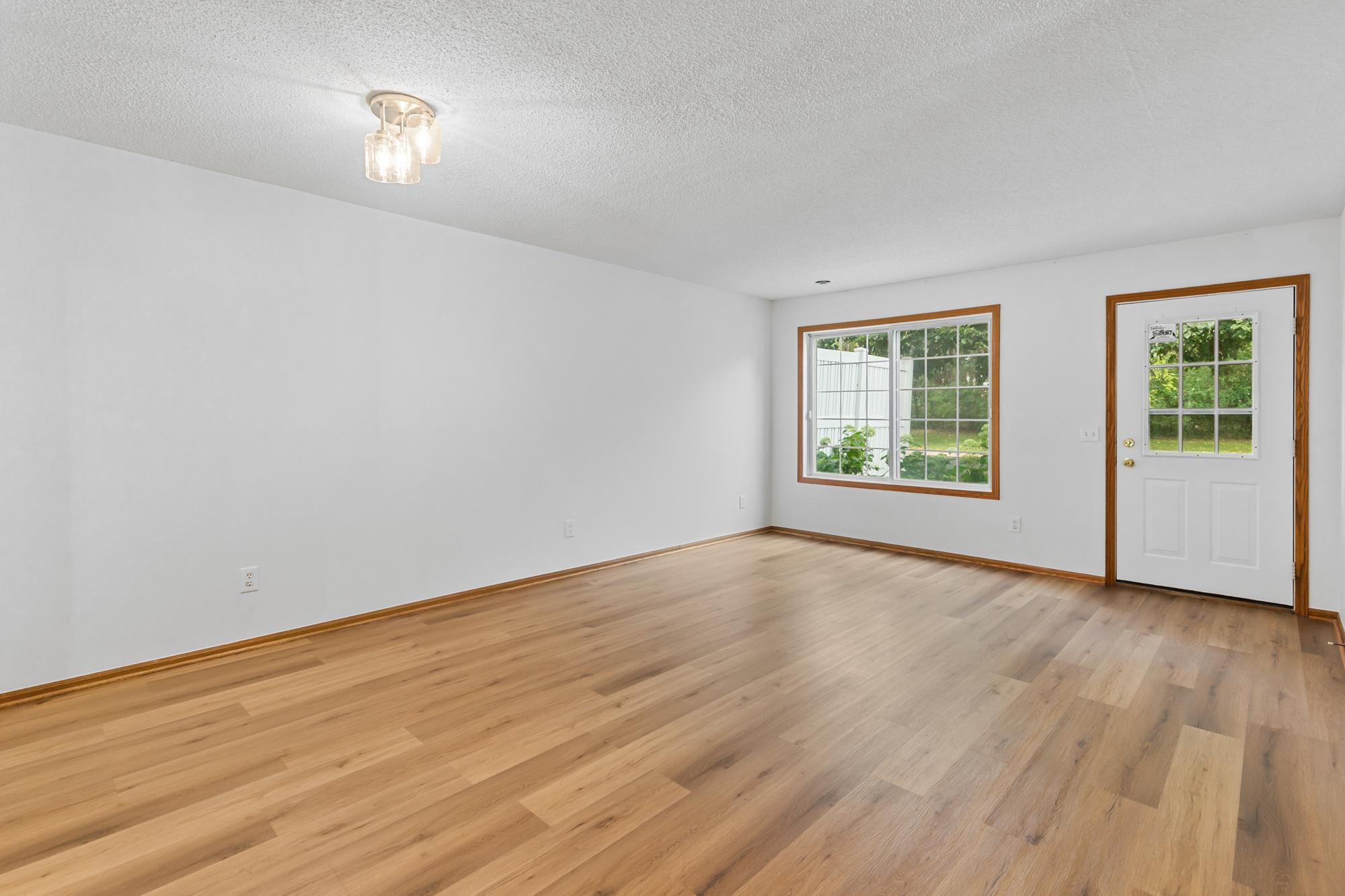 View of Residential at 502 Mariner Way, Woodbury MN 55129, Woodbury (12 of 27) - Mike Wilen | Minnesota Team Real Estate