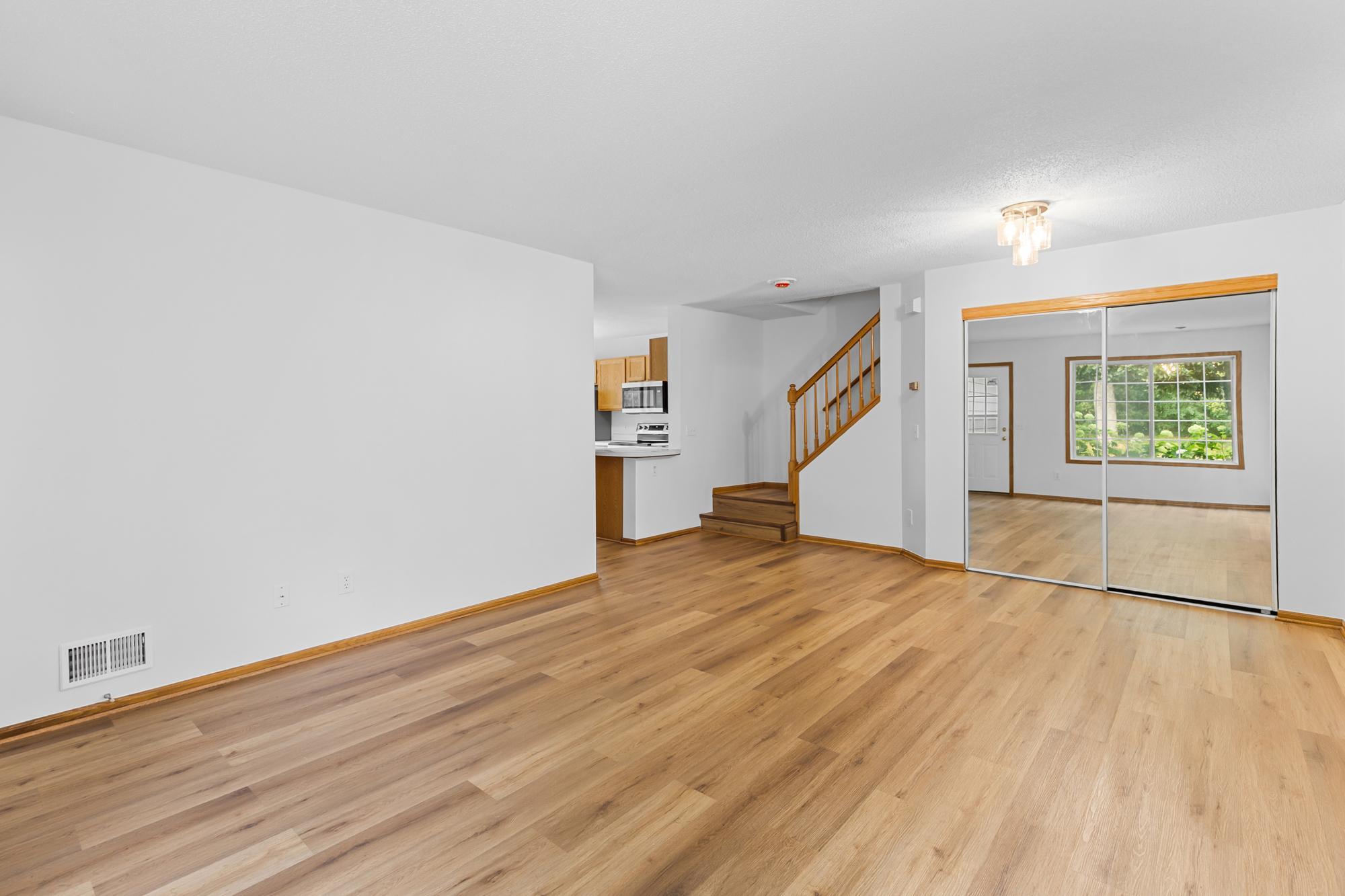 View of Residential at 502 Mariner Way, Woodbury MN 55129, Woodbury (10 of 27) - Mike Wilen | Minnesota Team Real Estate
