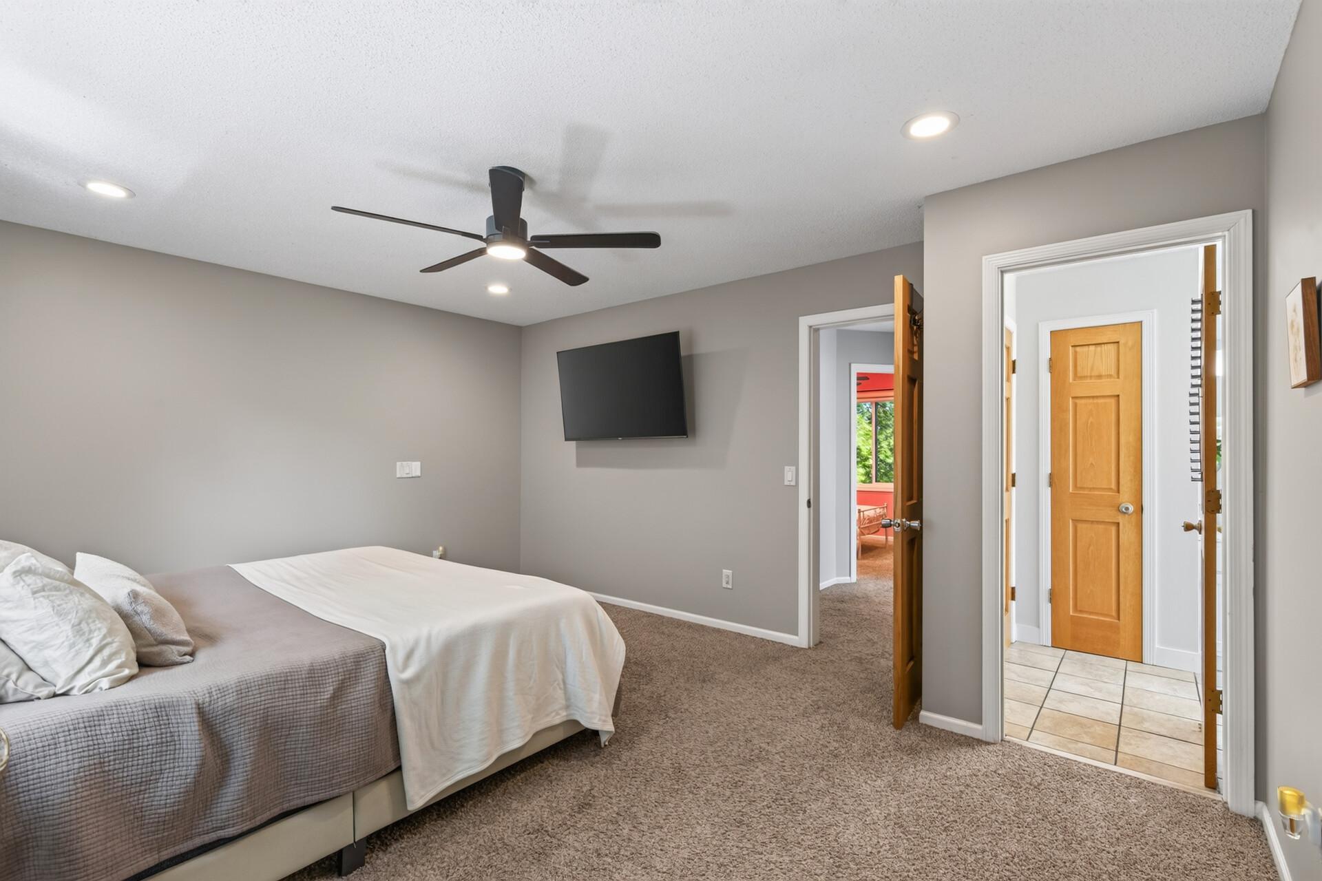 View of Residential at 16025 Grove Trail, Lakeville MN 55044, Lakeville (13 of 23) - Mike Wilen | Minnesota Team Real Estate