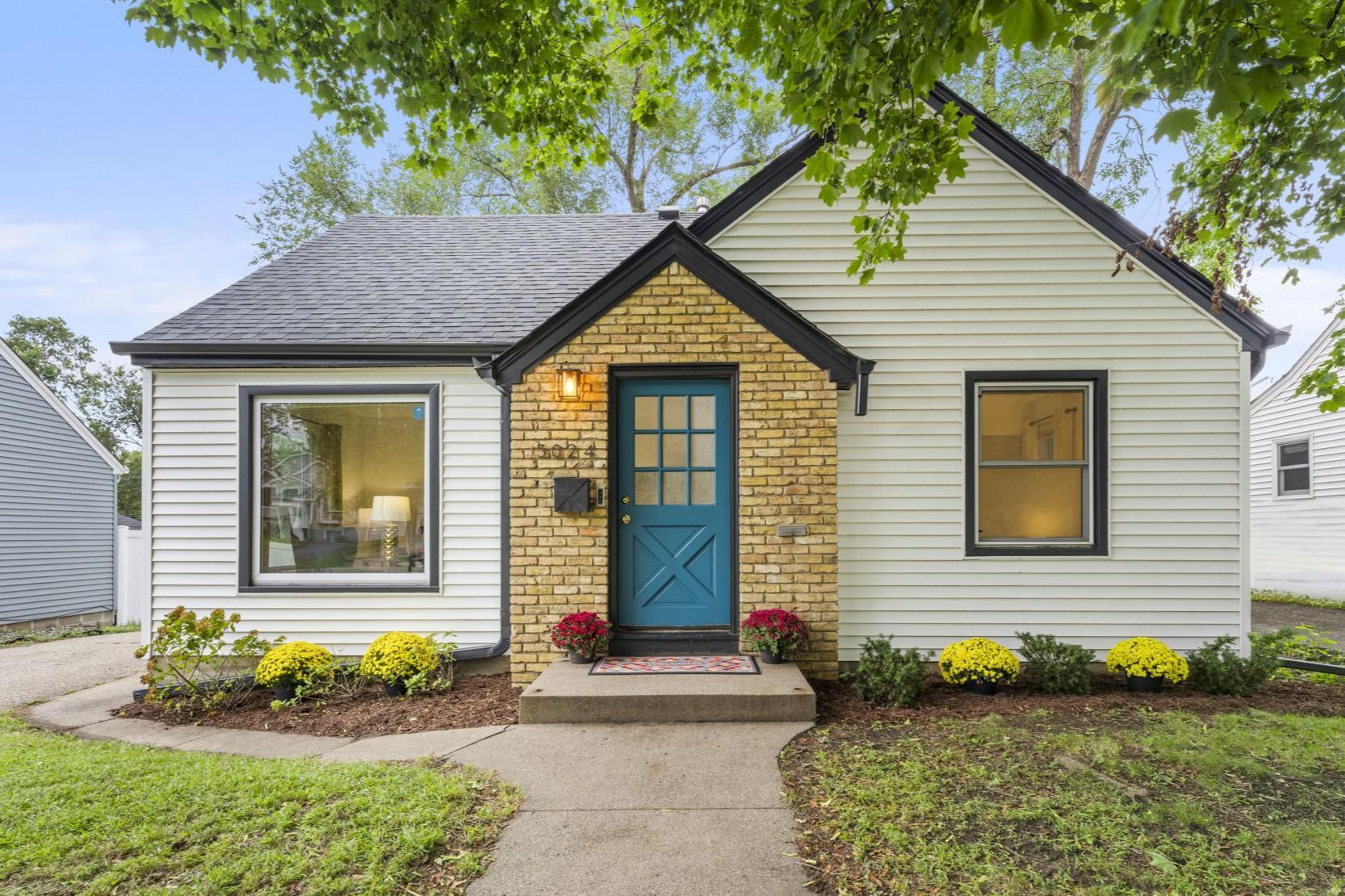 View of Single Family at 3024 Texas Avenue, Saint Louis Park - Mike Wilen | Minnesota Team Real Estate
