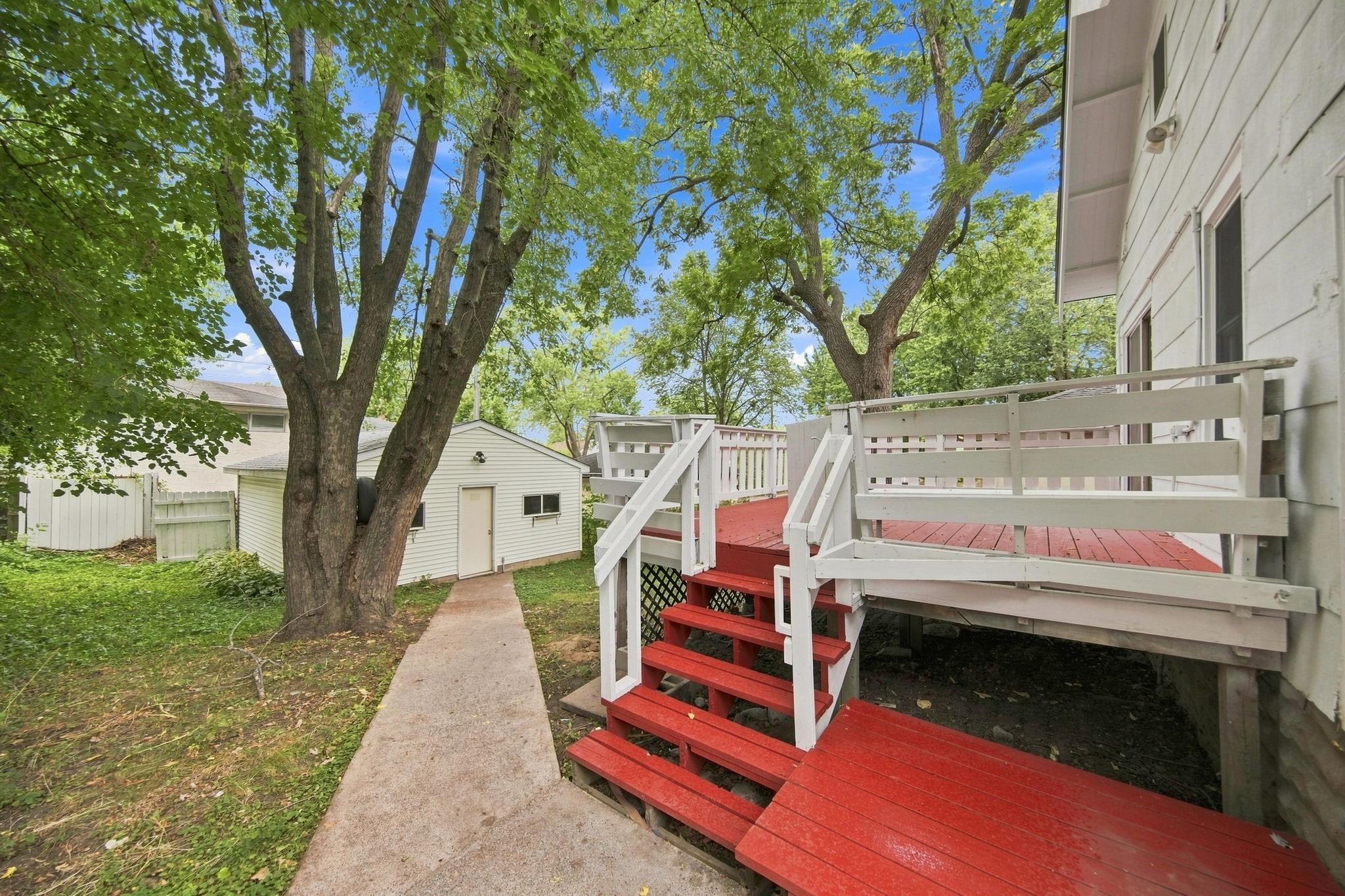 View of Residential at 1401 Hazel Street, Saint Paul MN 55119, Saint Paul (17 of 20) - Mike Wilen | Minnesota Team Real Estate