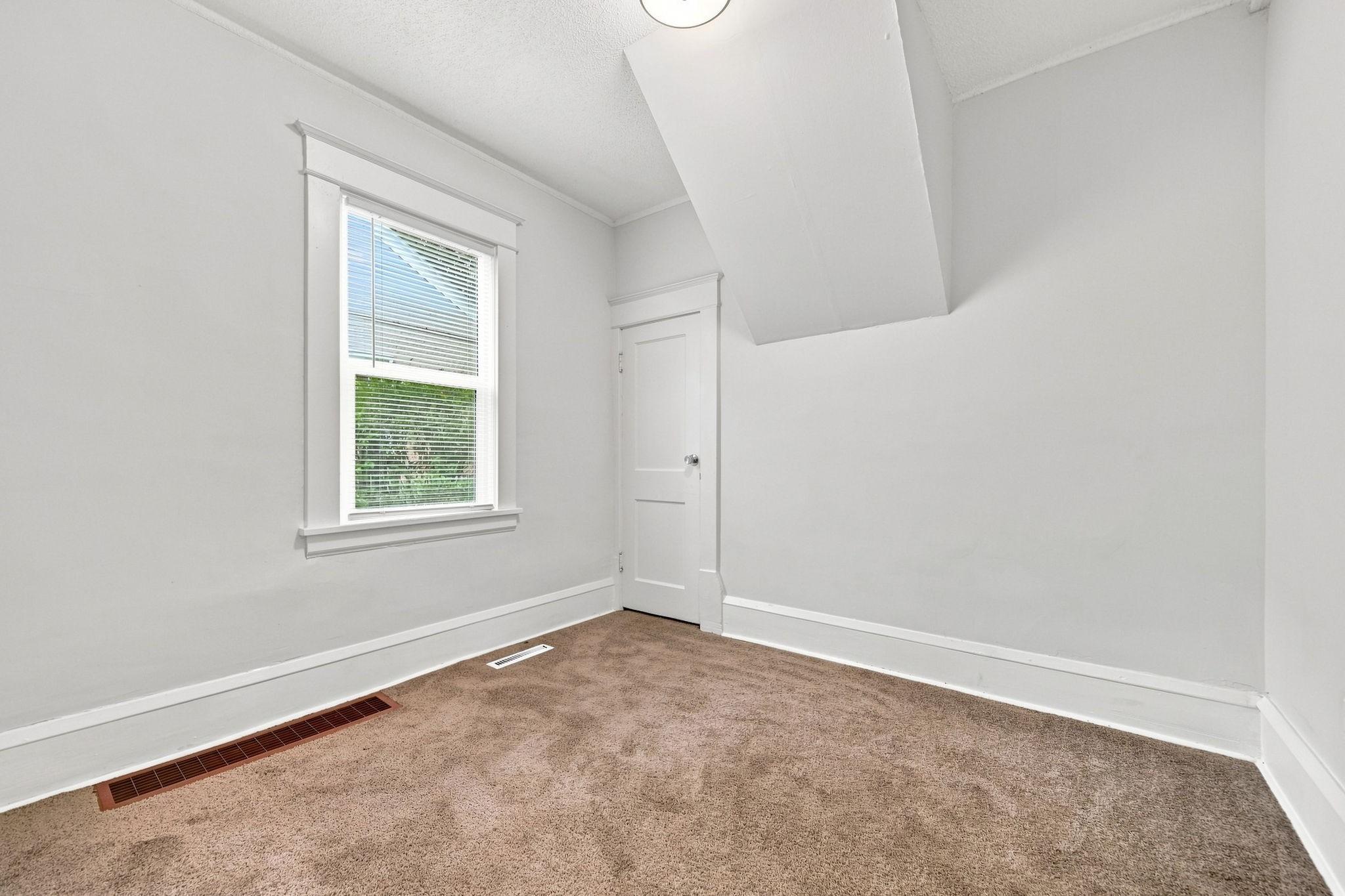 View of Residential at 1401 Hazel Street, Saint Paul MN 55119, Saint Paul (11 of 20) - Mike Wilen | Minnesota Team Real Estate