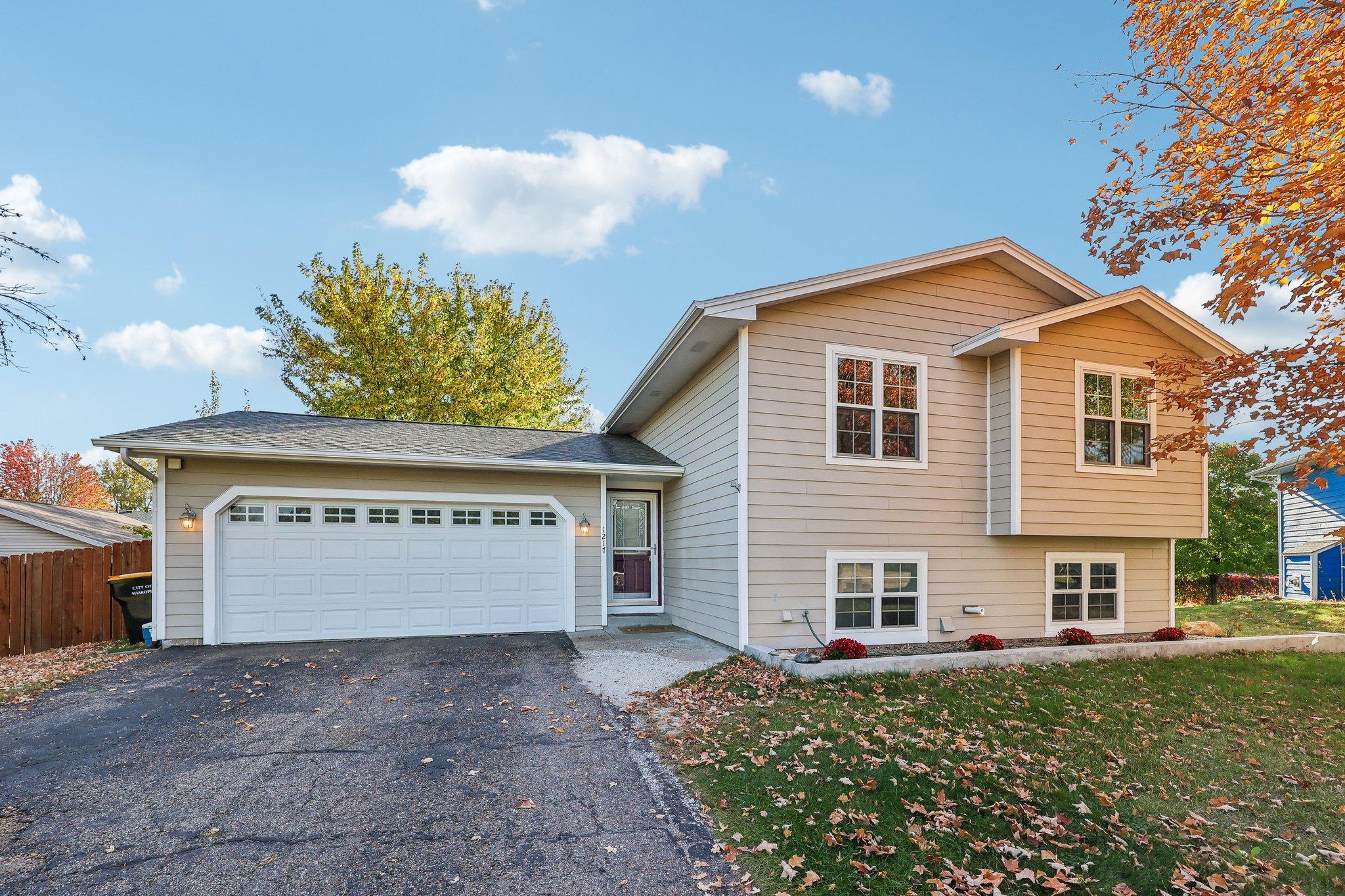 View of Residential at 1217 Clover Court, Shakopee MN 55379, Shakopee (24 of 27) - Mike Wilen | Minnesota Team Real Estate