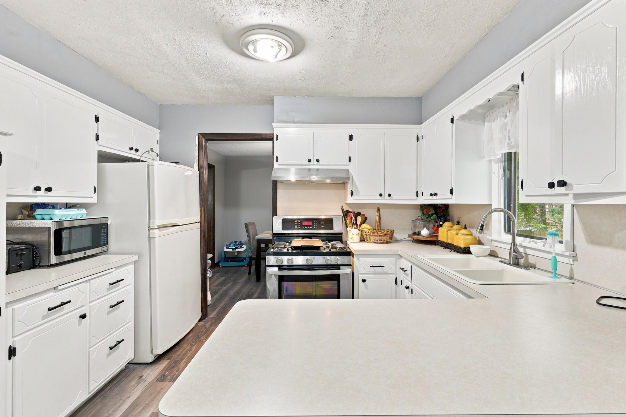 View of Residential at 10048 Upton Road, Bloomington MN 55431, Bloomington (4 of 43) - Mike Wilen | Minnesota Team Real Estate