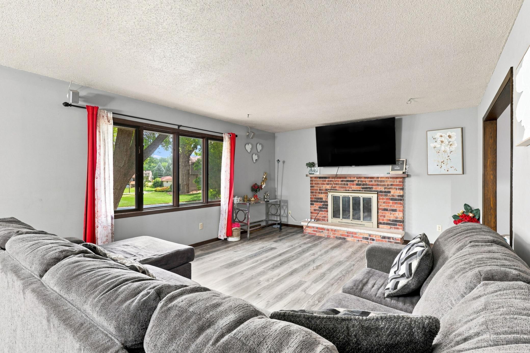 View of Residential at 10048 Upton Road, Bloomington MN 55431, Bloomington (13 of 43) - Mike Wilen | Minnesota Team Real Estate