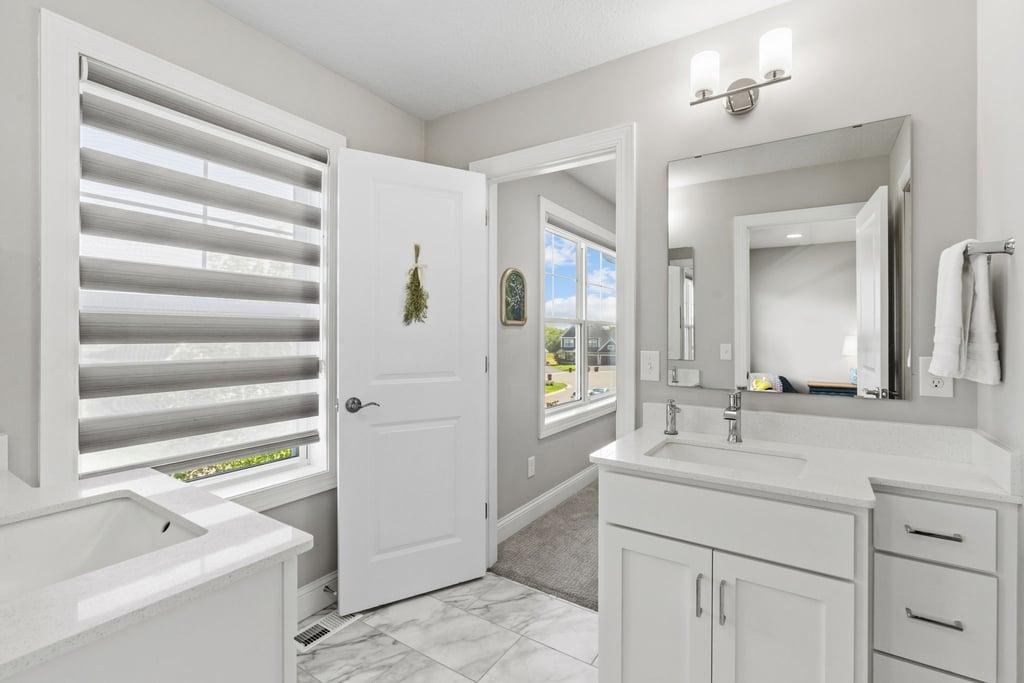 View of Residential at 4386 Arbor Drive, Woodbury MN 55129, Woodbury (63 of 112) - Mike Wilen | Minnesota Team Real Estate