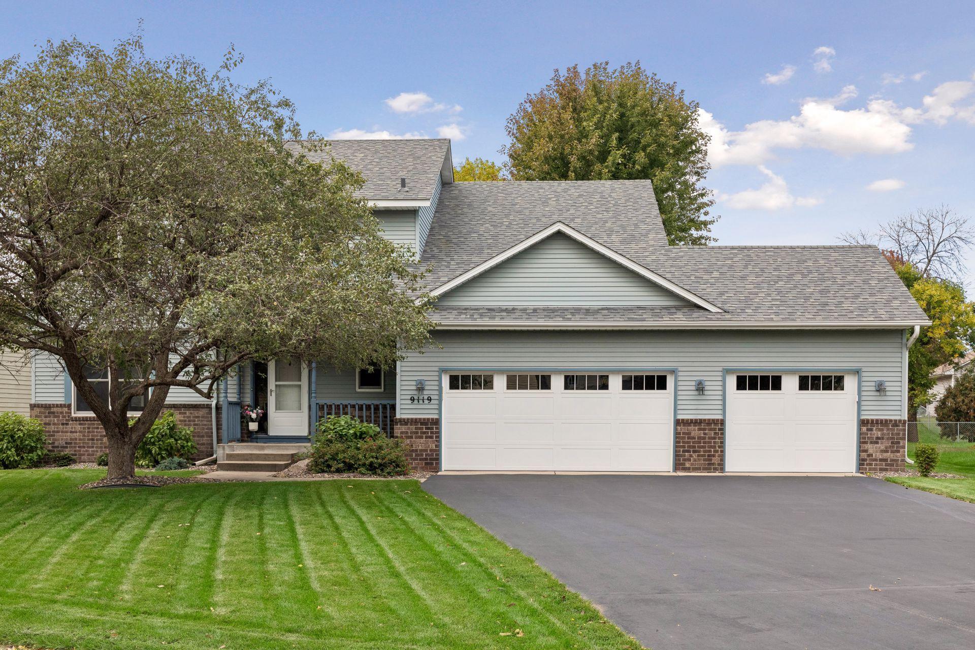 View of Residential at 9119 Nantwick Ridge, Brooklyn Park MN 55443, Brooklyn Park (3 of 47) - Mike Wilen | Minnesota Team Real Estate