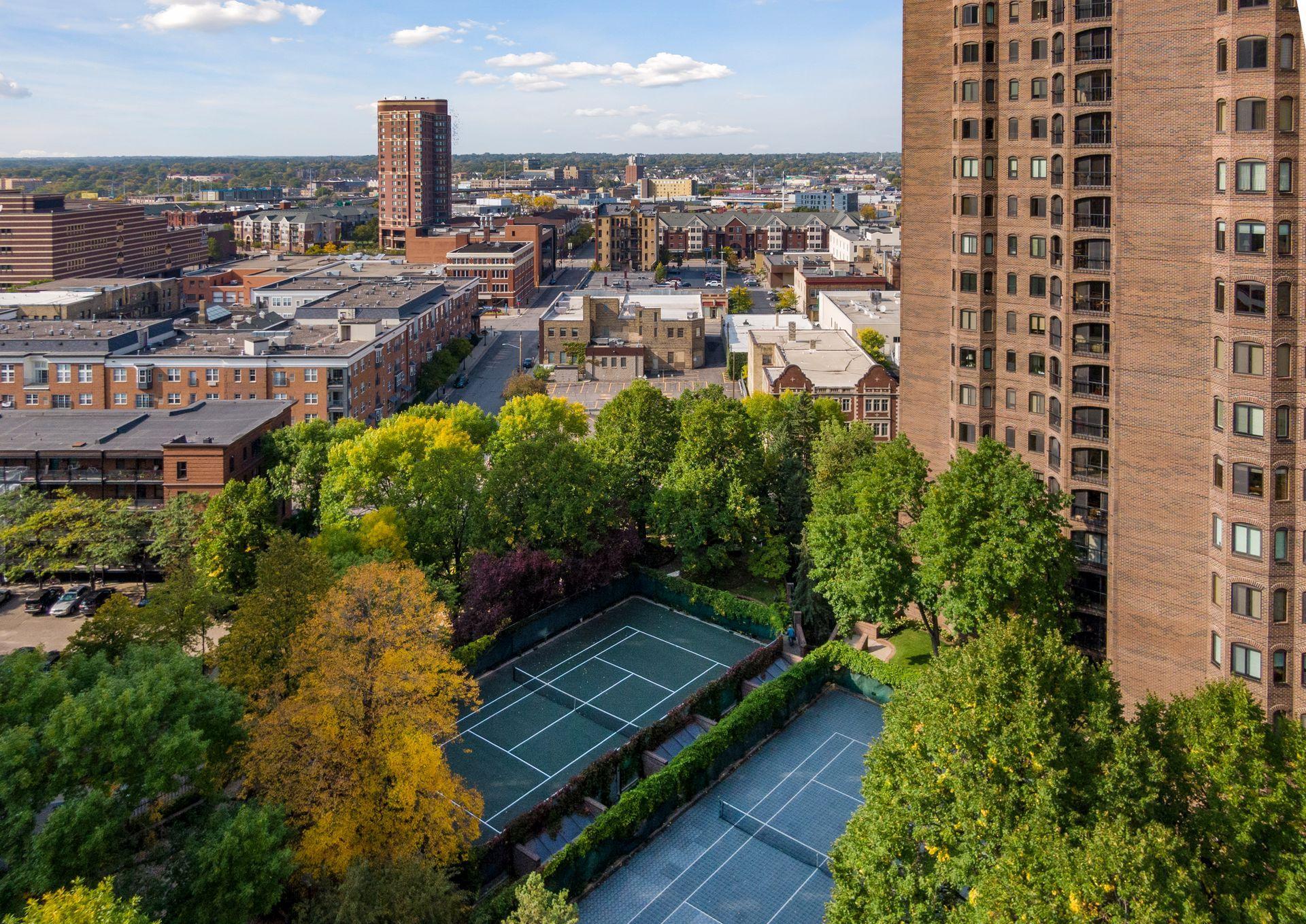 View of Residential at 1201 Yale Place #407, Minneapolis MN 55403, Minneapolis (88 of 102) - Mike Wilen | Minnesota Team Real Estate